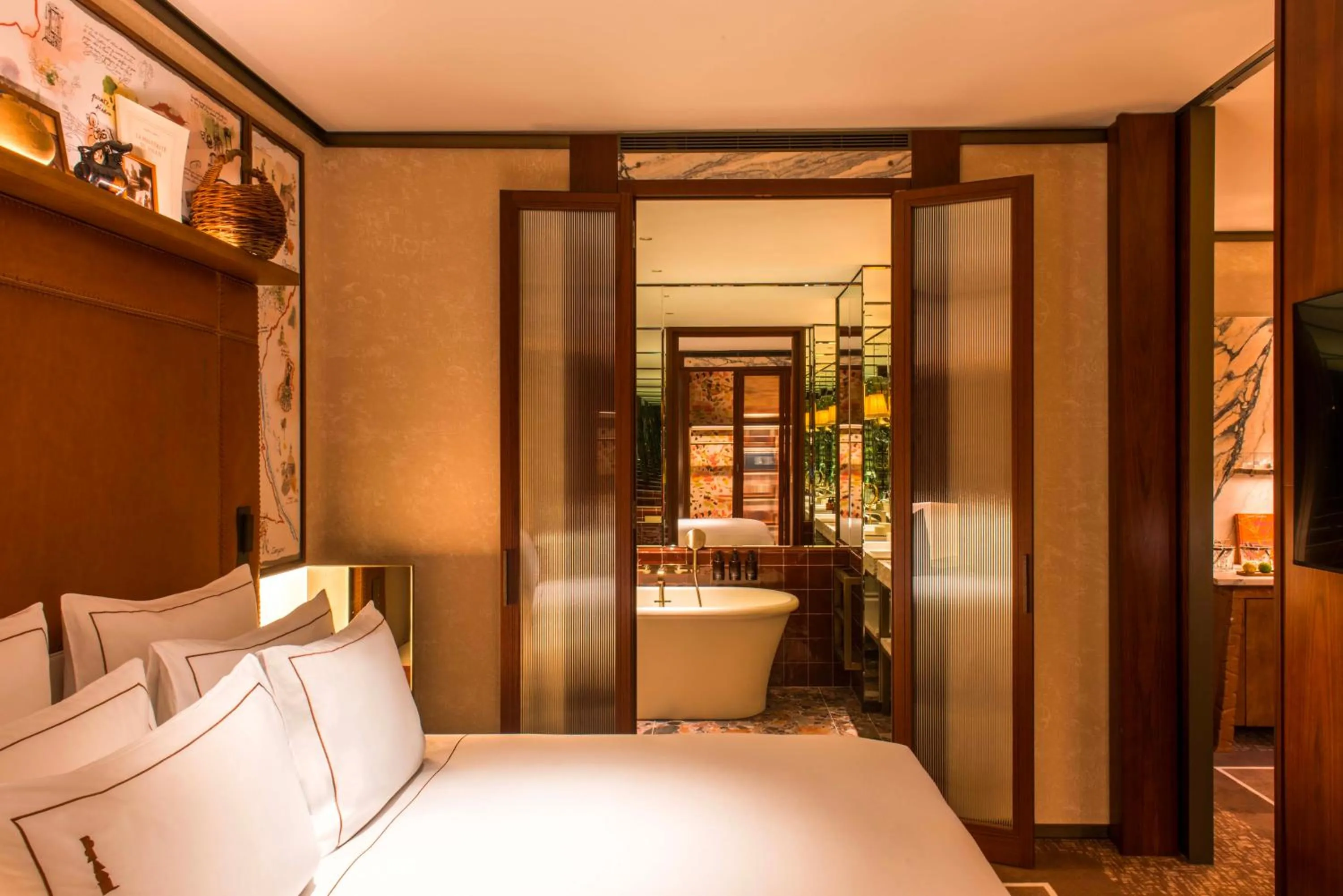 Bedroom, Bed in Brach Madrid - Evok Collection