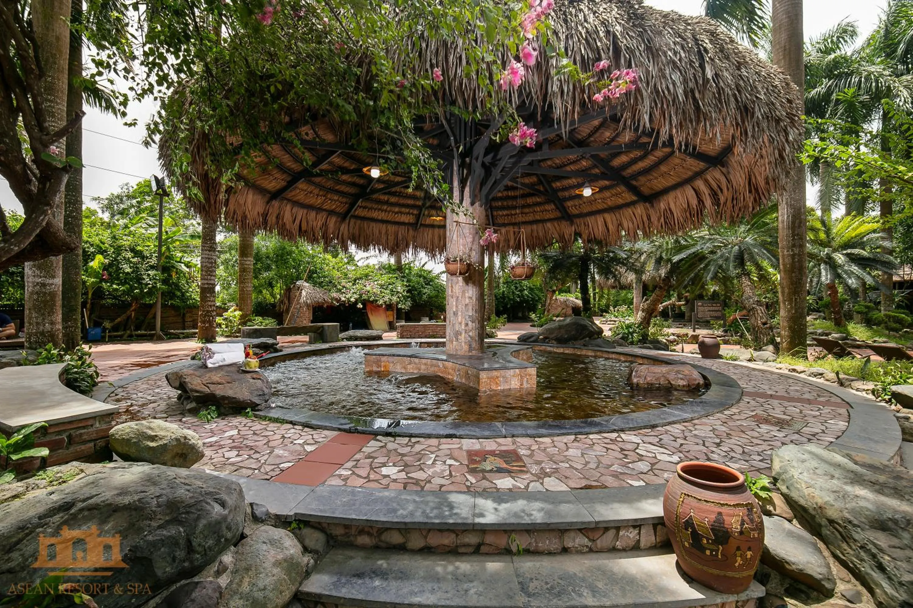 Spring in Asean Resort - Shiki Onsen & Spa