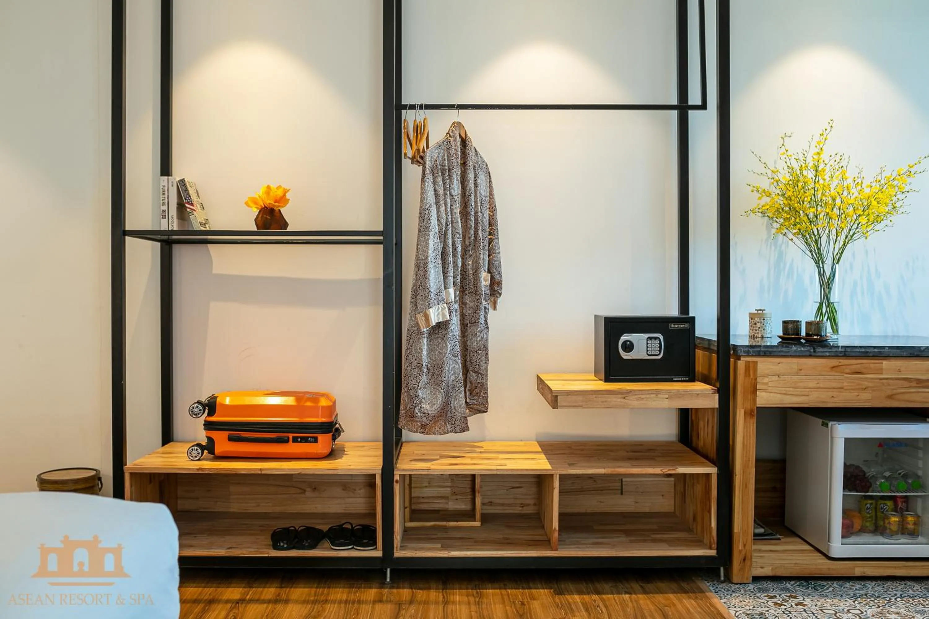 wardrobe in Asean Resort - Shiki Onsen & Spa
