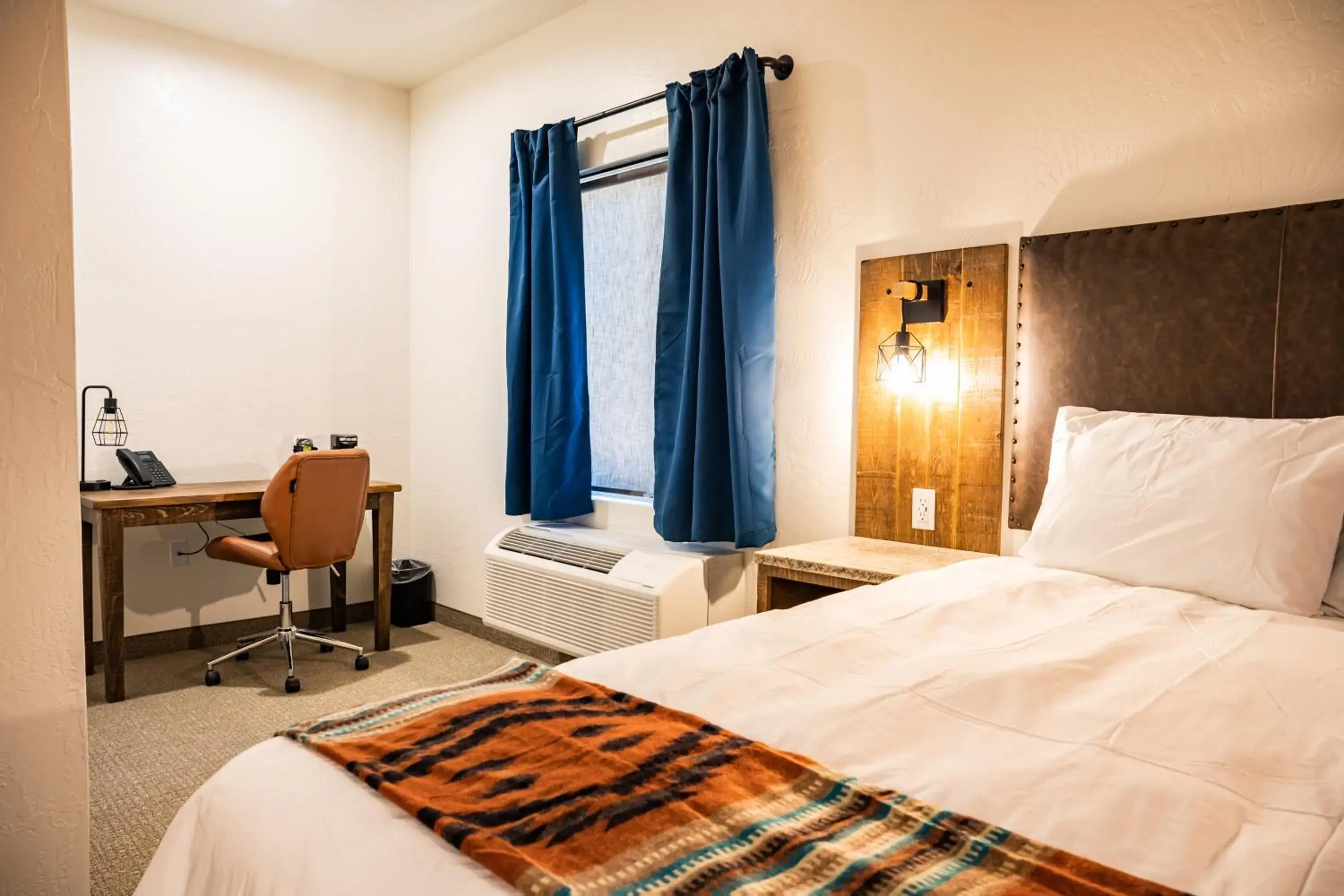 Bedroom, Bed in Grand Cloudcroft Hotel Bedroom, Bed in Grand Cloudcroft Hotel