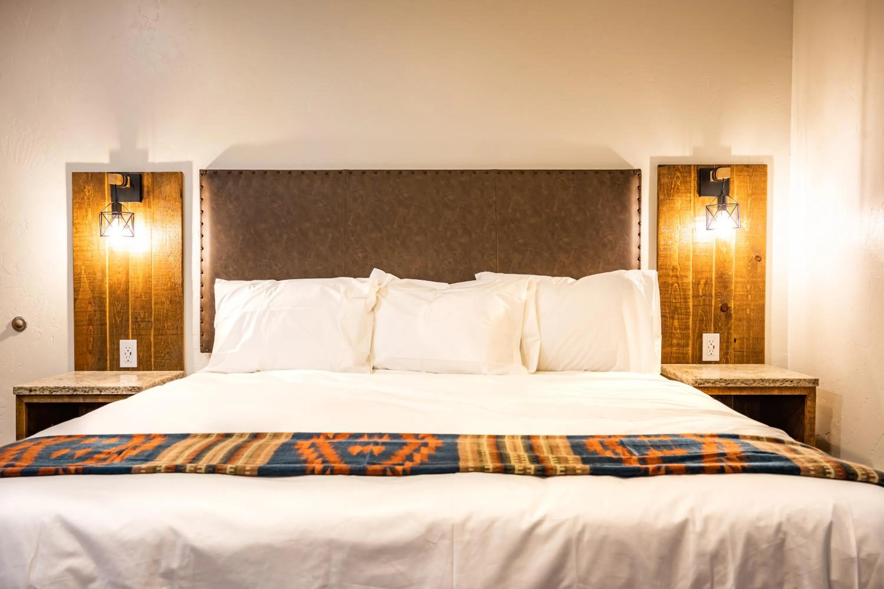 Bedroom, Bed in Grand Cloudcroft Hotel