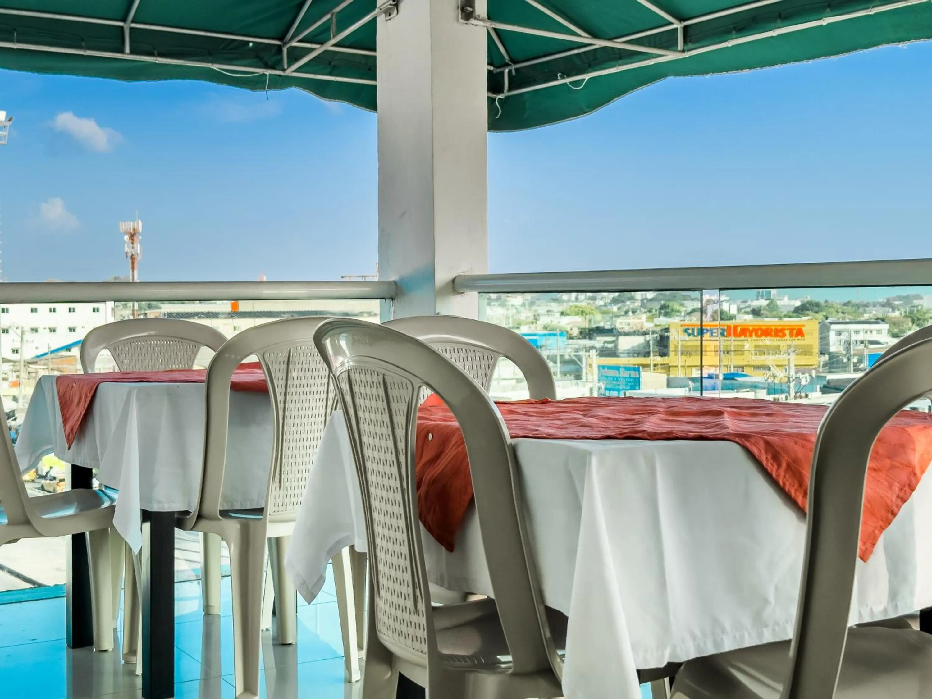 Balcony/Terrace in Hotel bazurto plaza