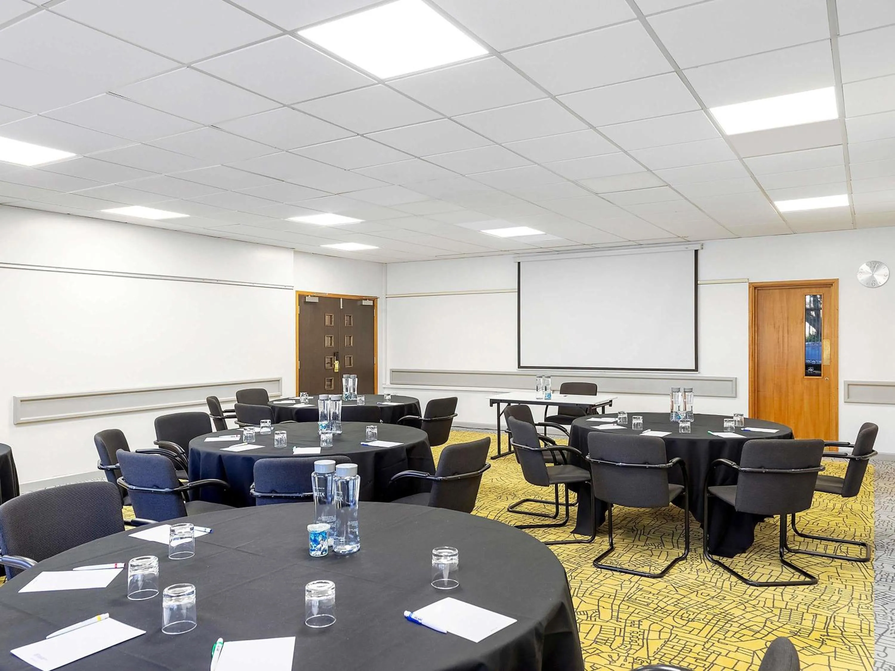 Meeting/conference room in Mercure Northampton