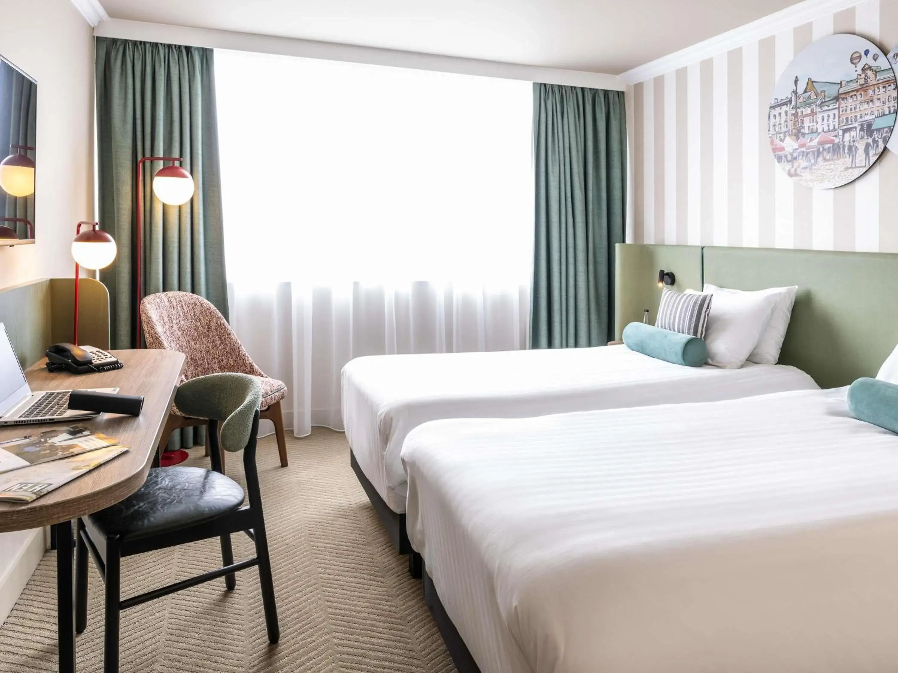 Bedroom, Bed in Mercure Northampton Bedroom, Bed in Mercure Northampton