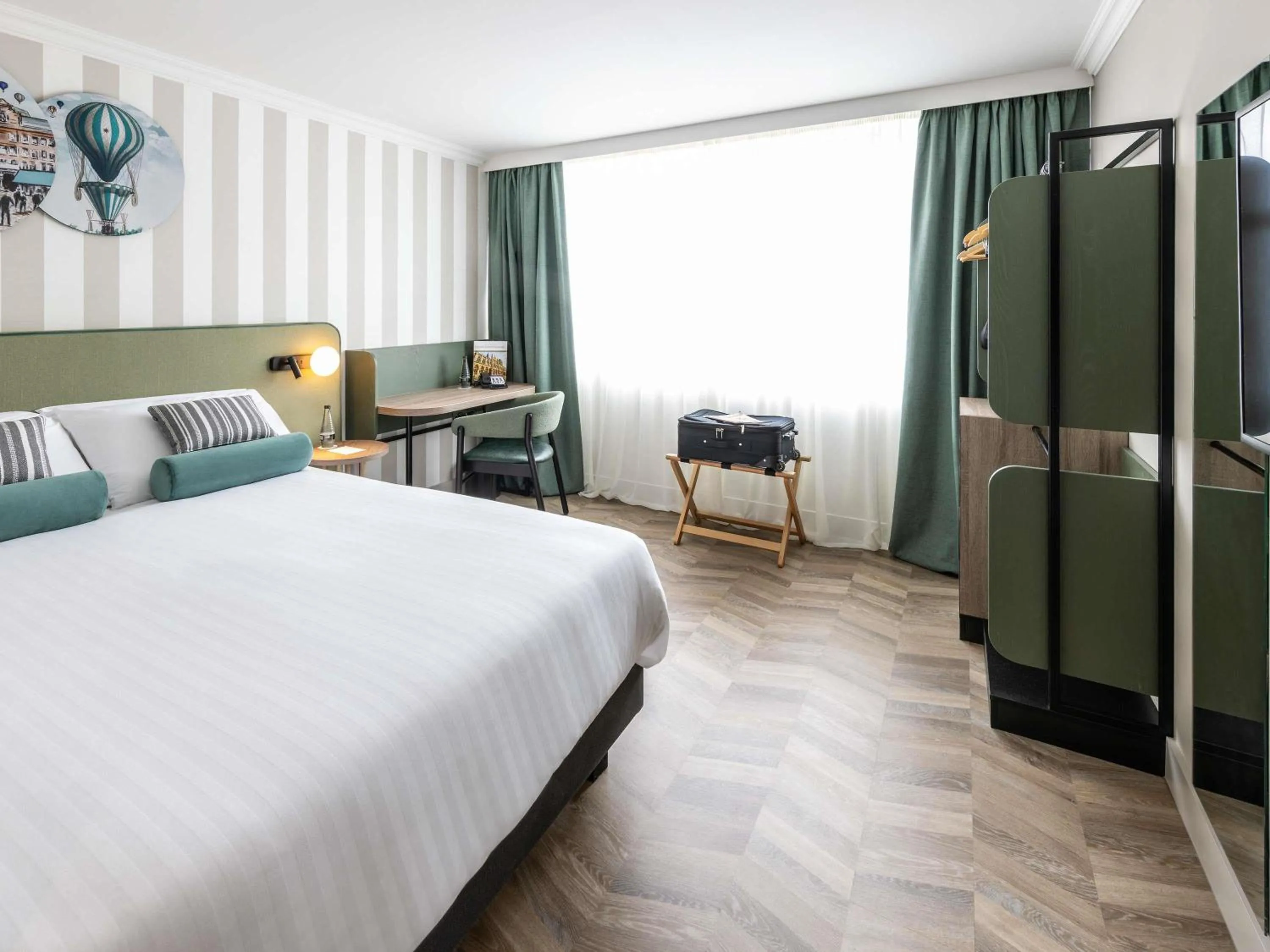 Bedroom, Bed in Mercure Northampton