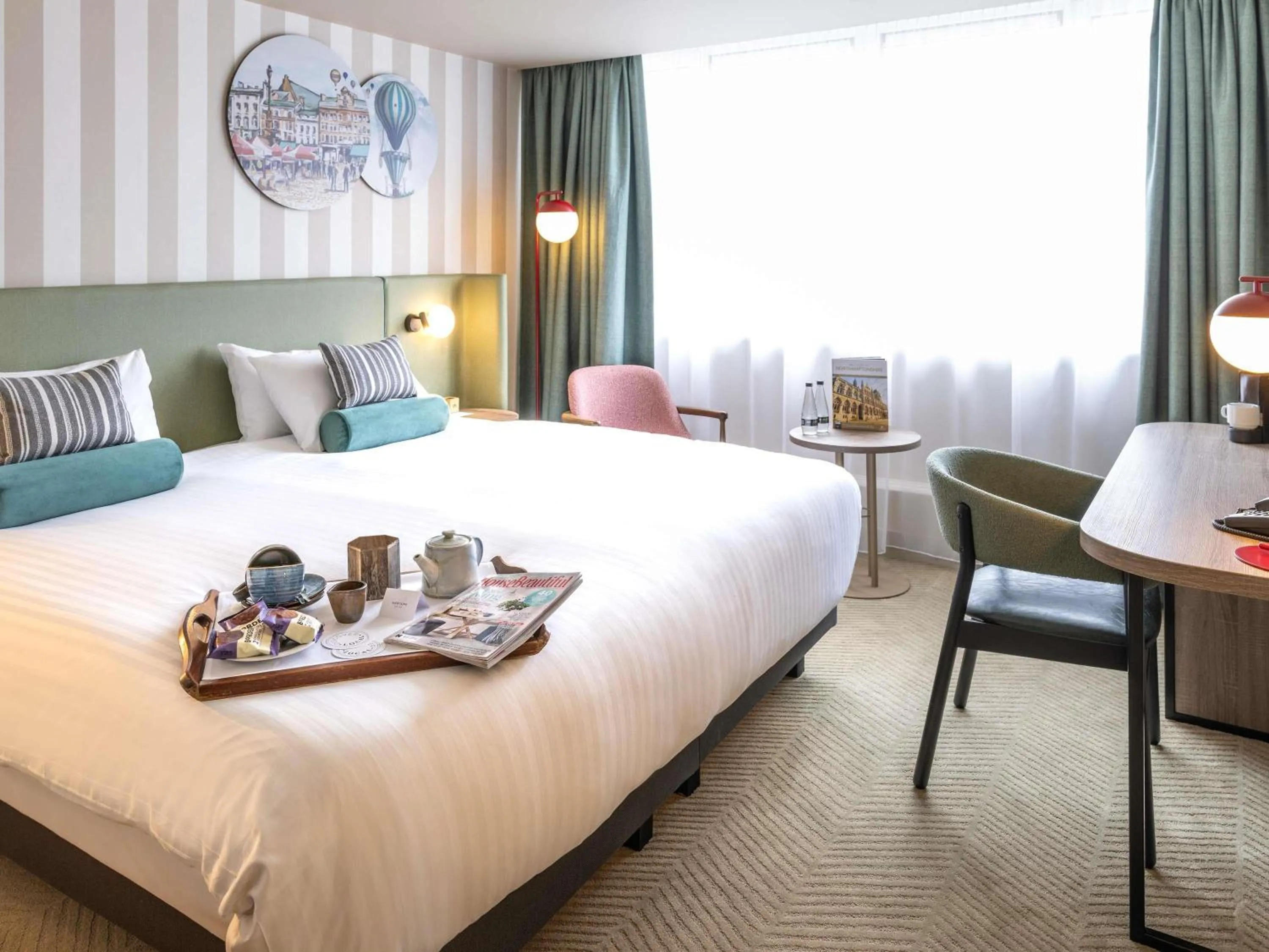 Bedroom, Bed in Mercure Northampton