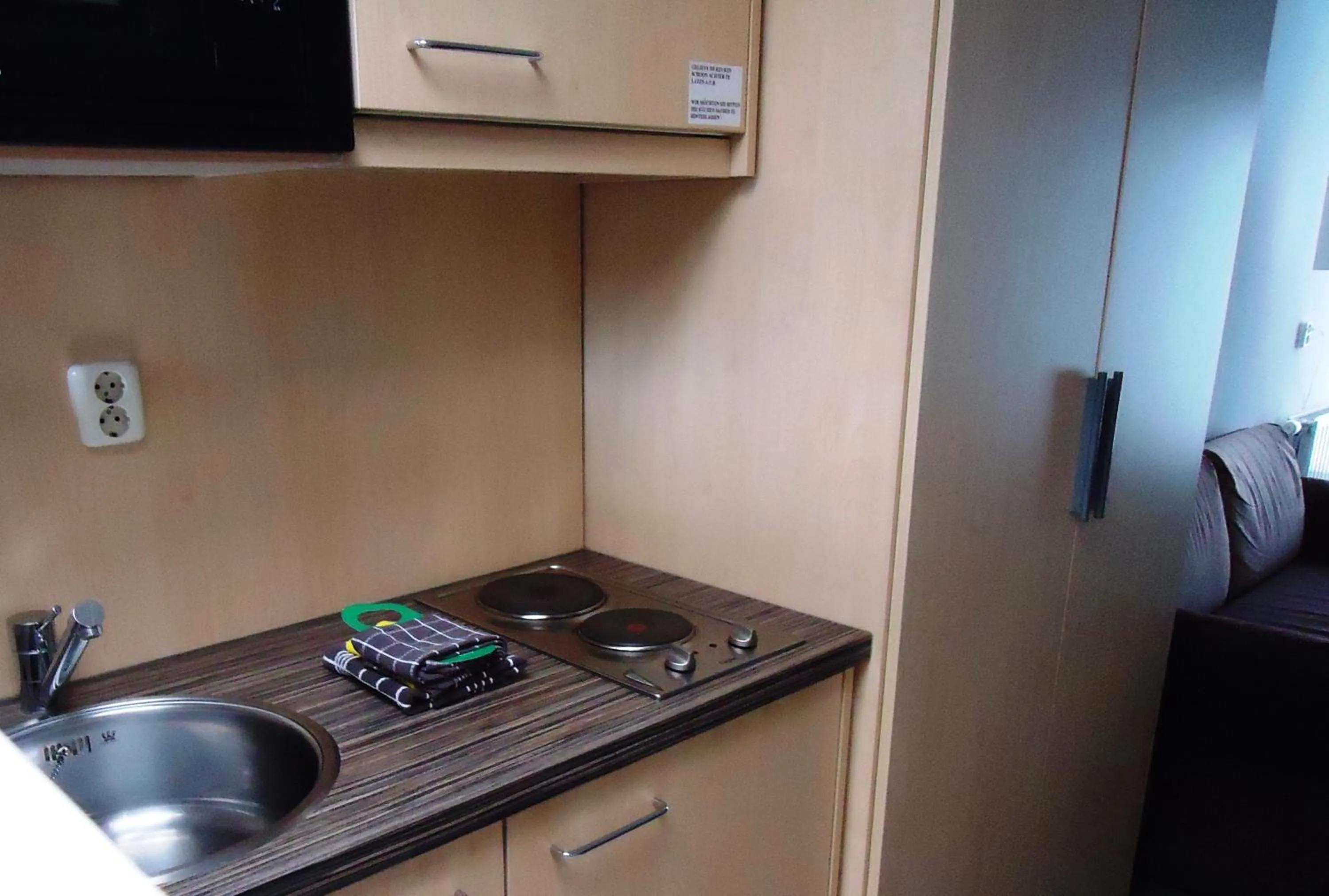 Kitchen or kitchenette in Hotel Noordzee