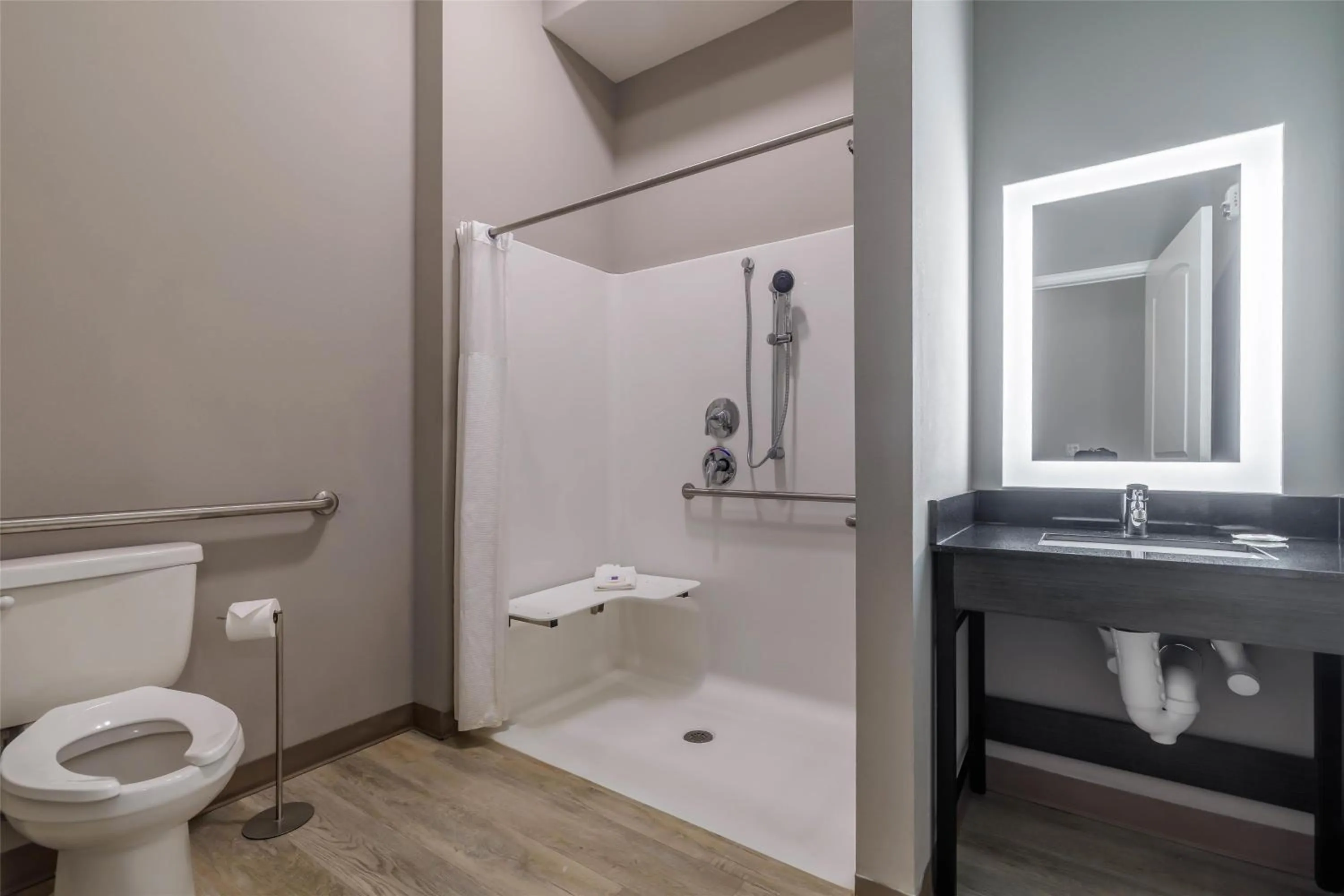 Bedroom in Motel 6 Gonzales, LA Baton Rouge Geismar Prairieville I 10