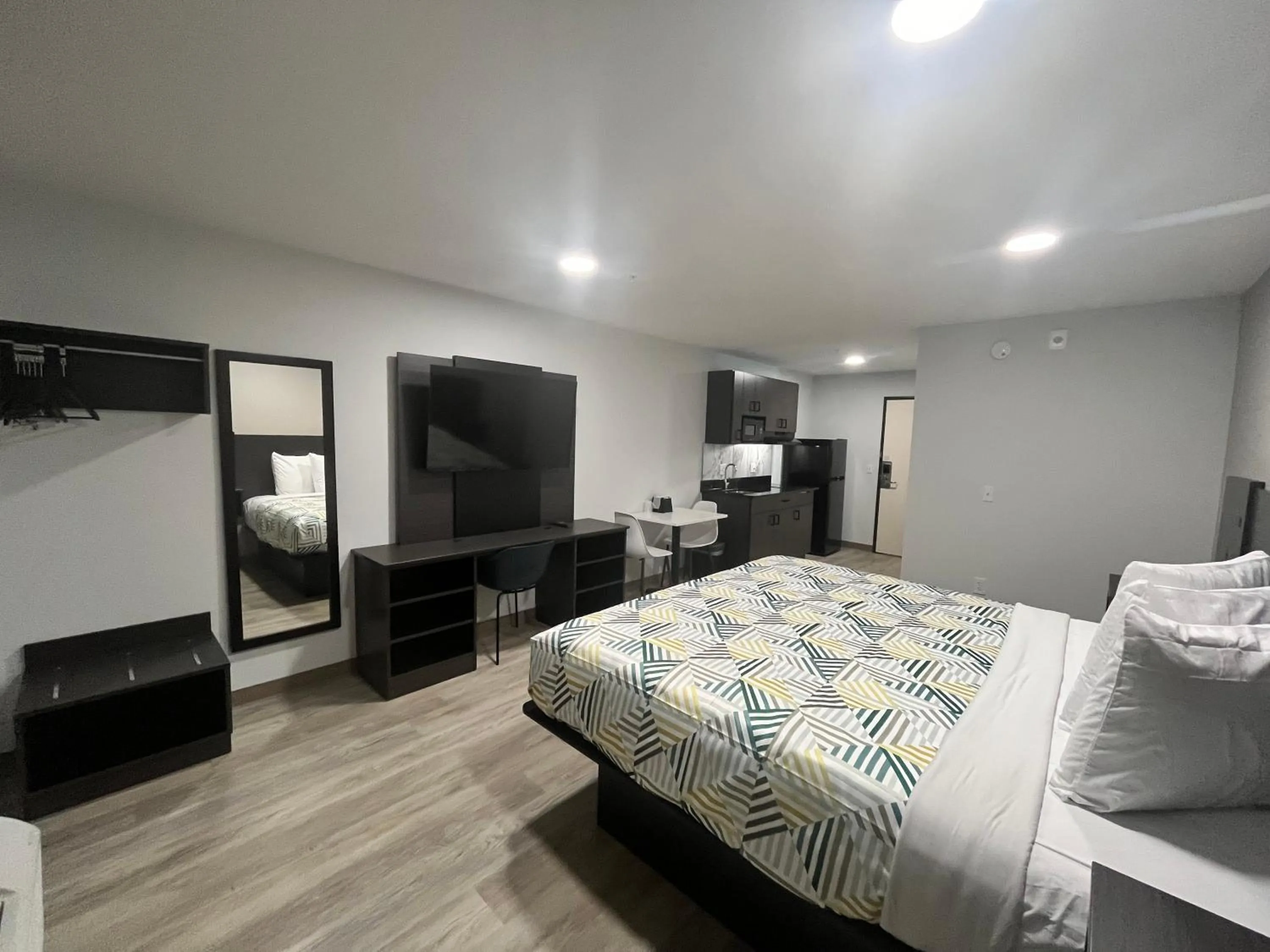 Bedroom, Bed in Motel 6 Gonzales, LA Baton Rouge Geismar Prairieville I 10