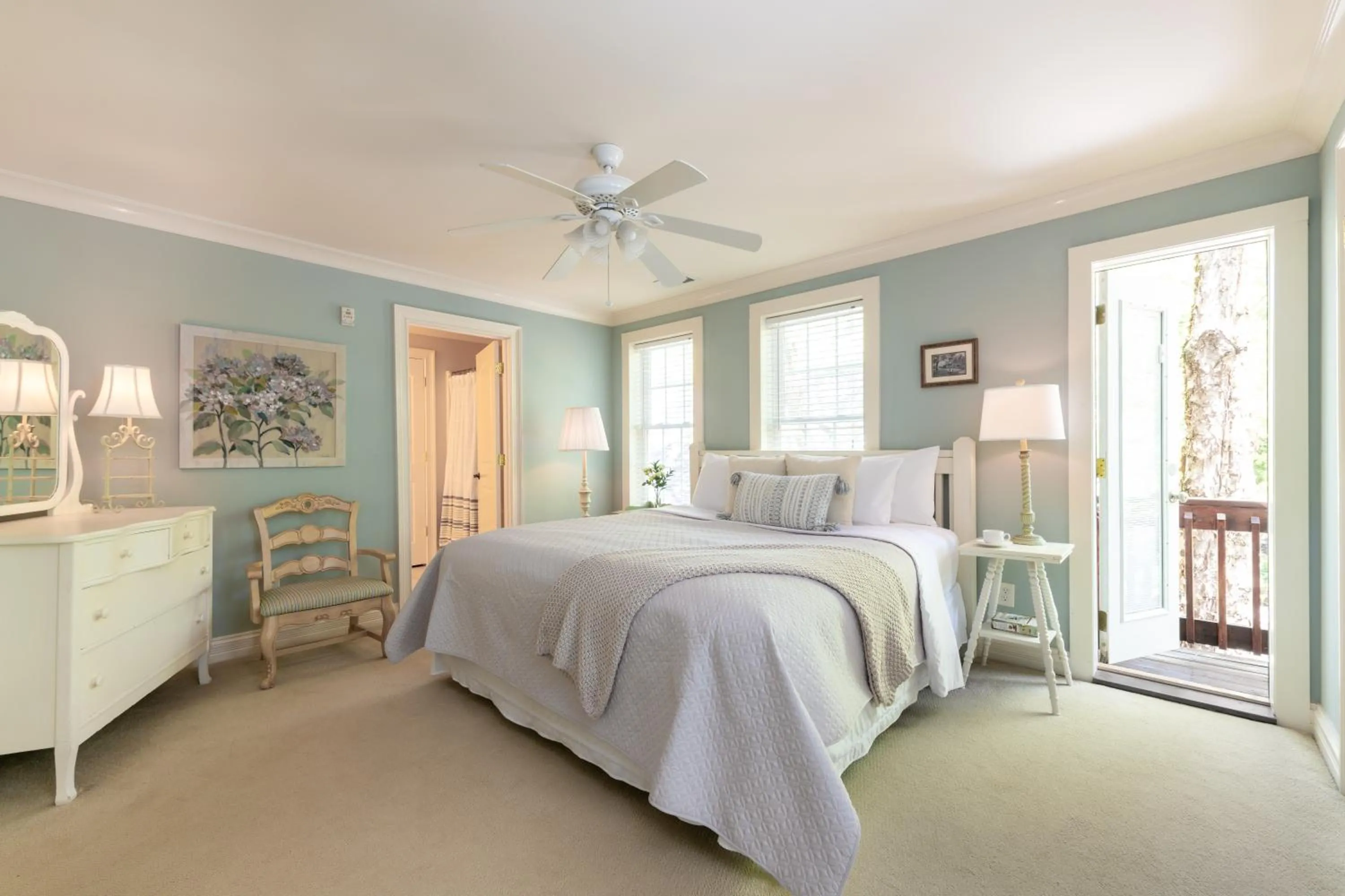 Bed in The Sage Cottage