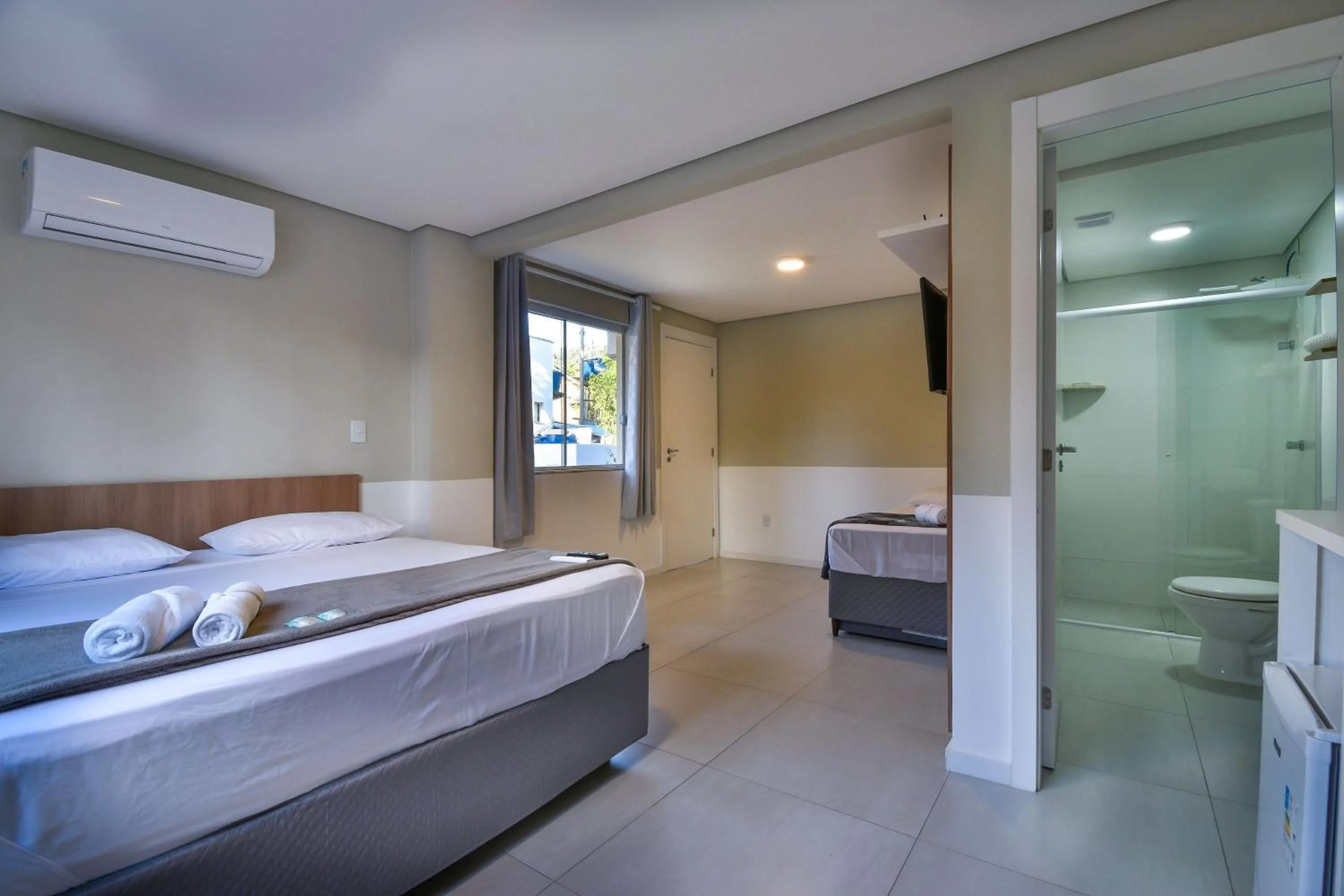 Bedroom, Bed in Mar de Bombinhas - Centro