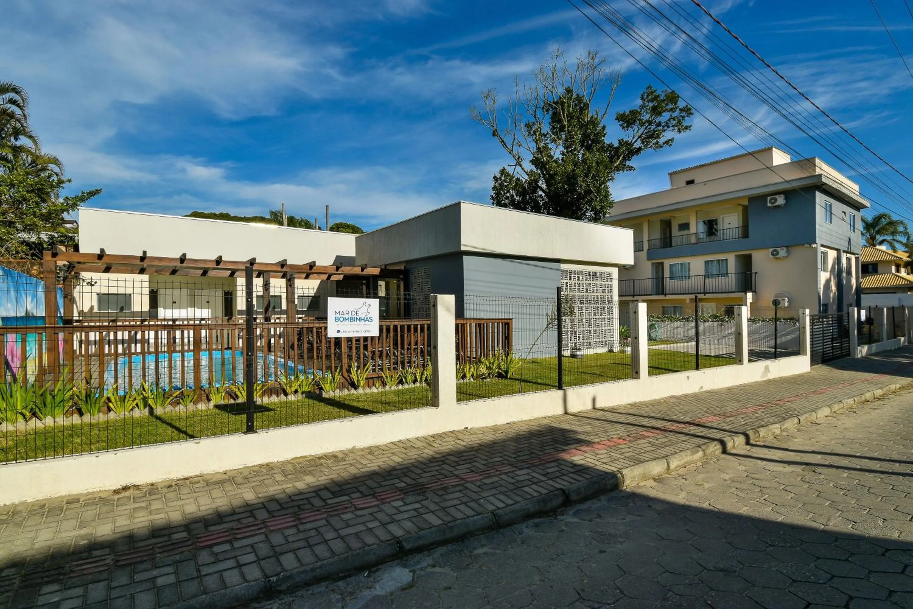Property building in Mar de Bombinhas - Centro