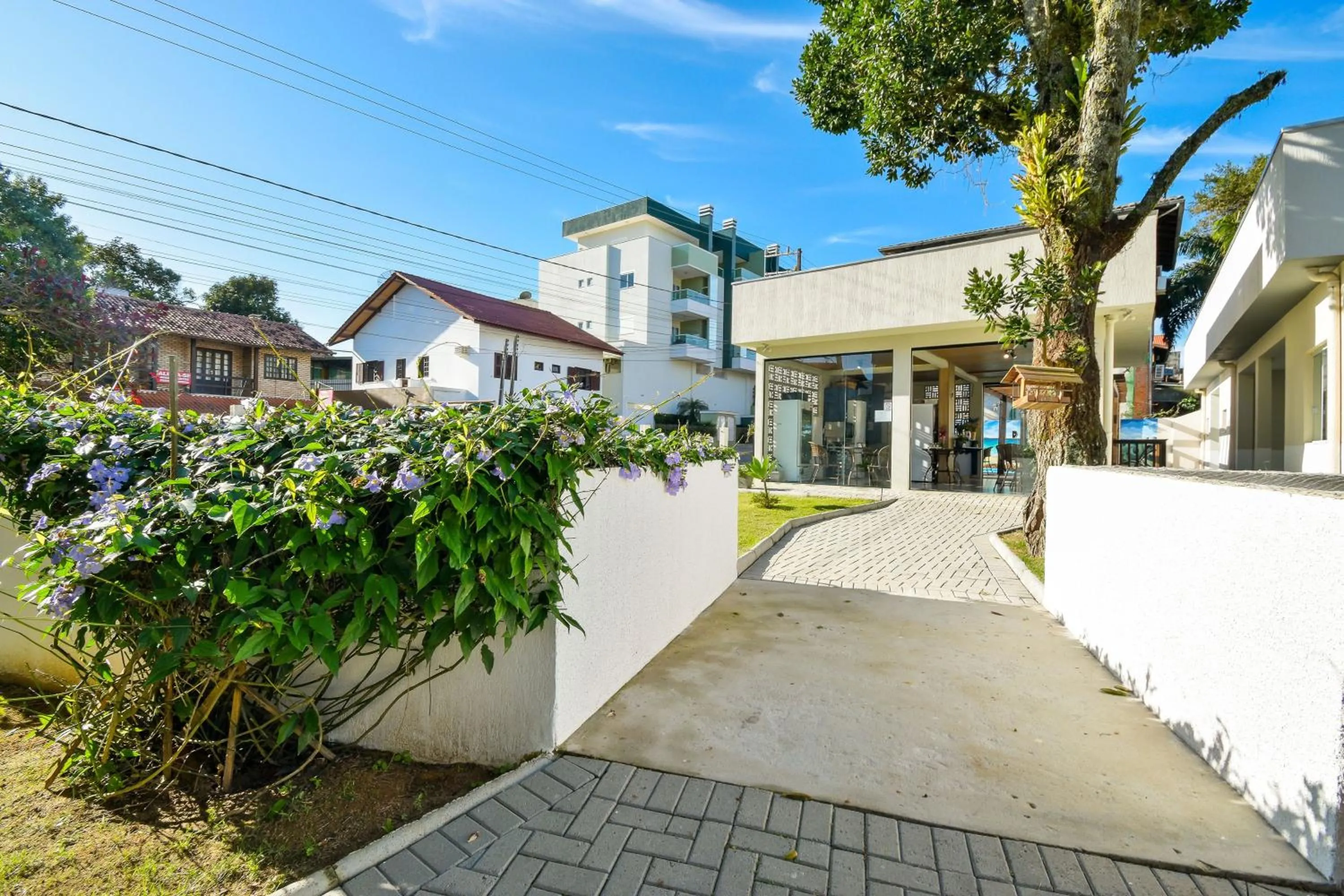 Property building in Mar de Bombinhas - Centro