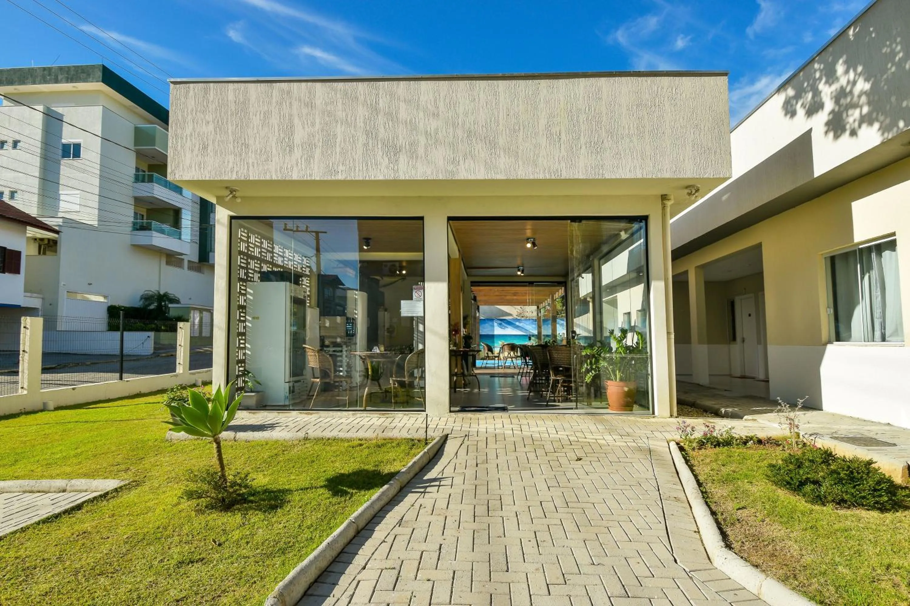 Property building in Mar de Bombinhas - Centro
