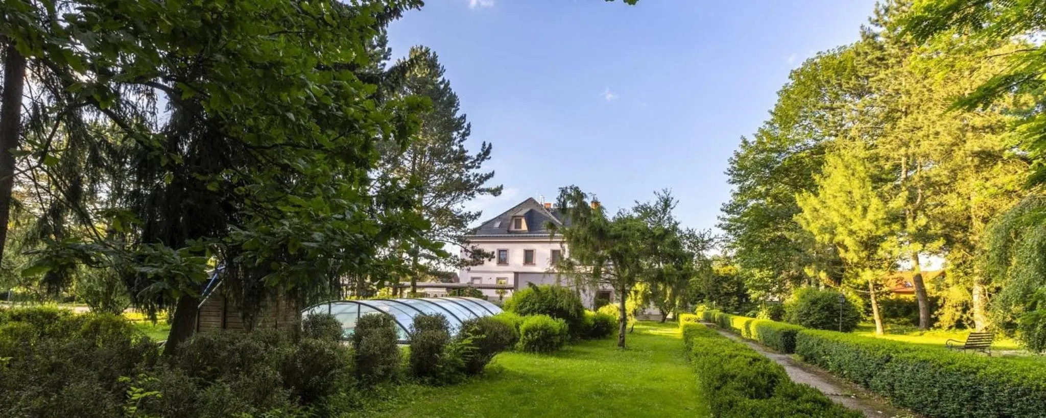 Garden in Hotel Zámeček Raspenava