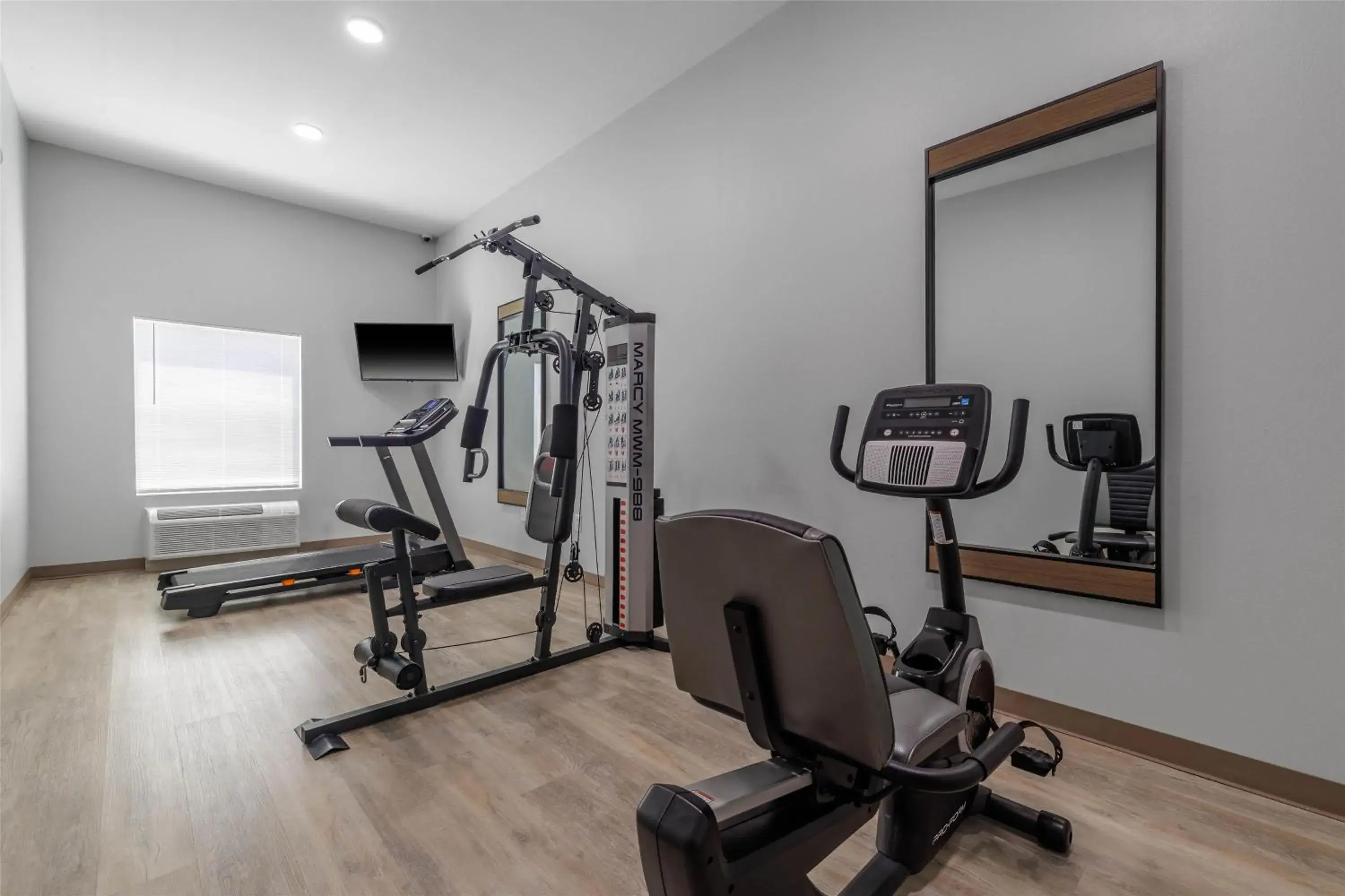 Fitness centre/facilities in Studio 6 Gonzales, LA Baton Rouge Geismar Prairieville I 10 Fitness centre/facilities in Studio 6 Gonzales, LA Baton Rouge Geismar Prairieville I 10