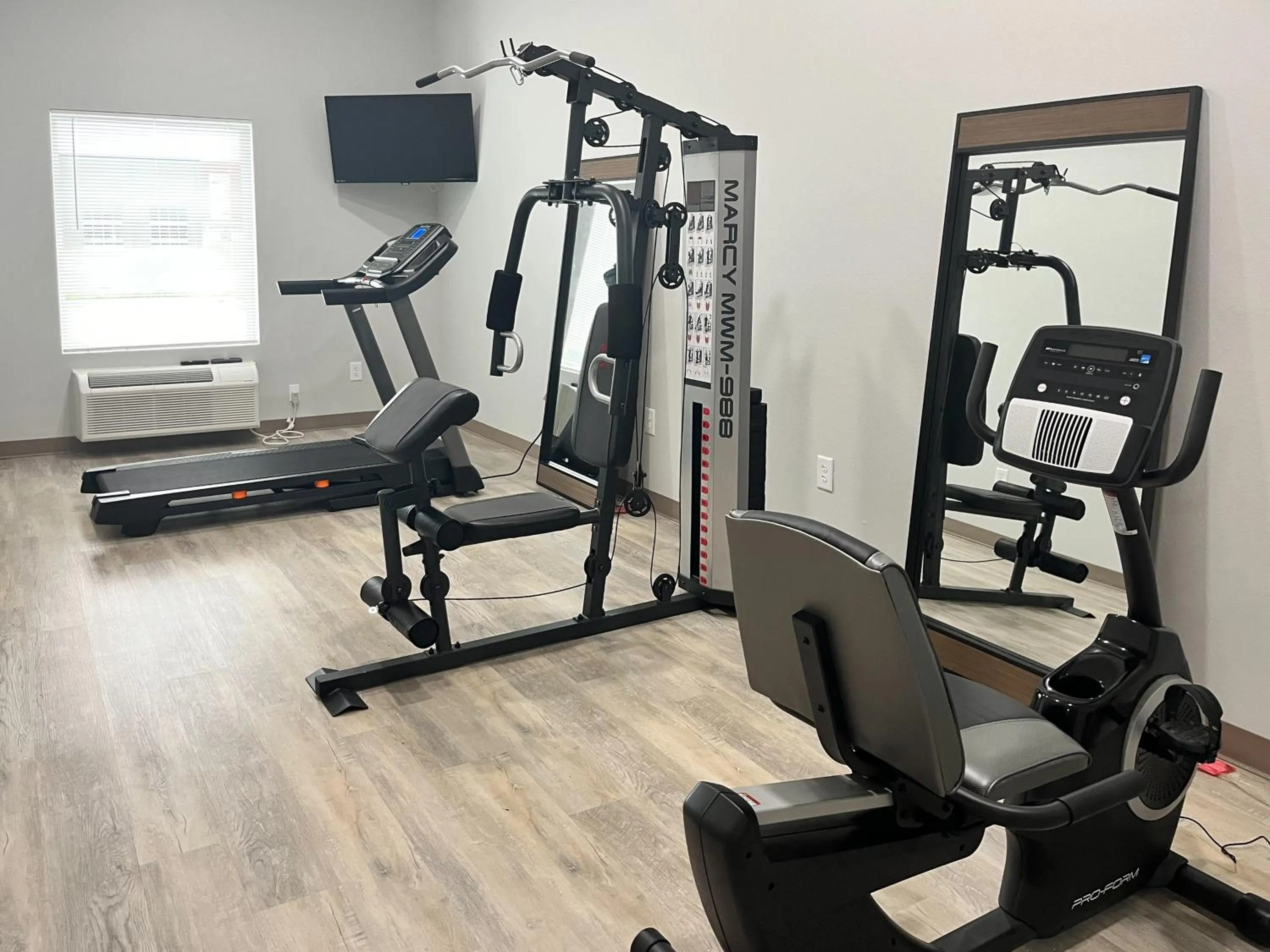Fitness centre/facilities in Studio 6 Gonzales, LA Baton Rouge Geismar Prairieville I 10