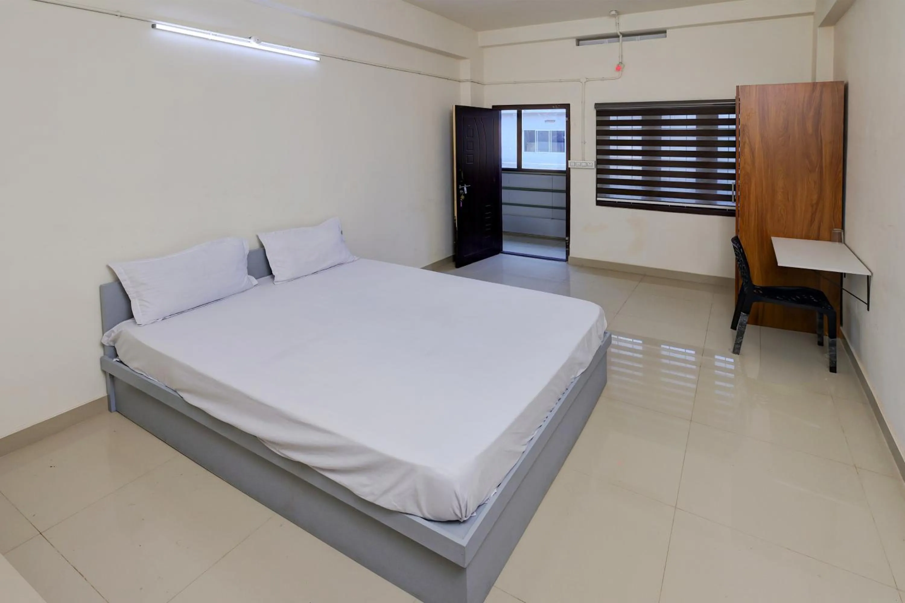 Bedroom, Bed in Hotel O A One Residency