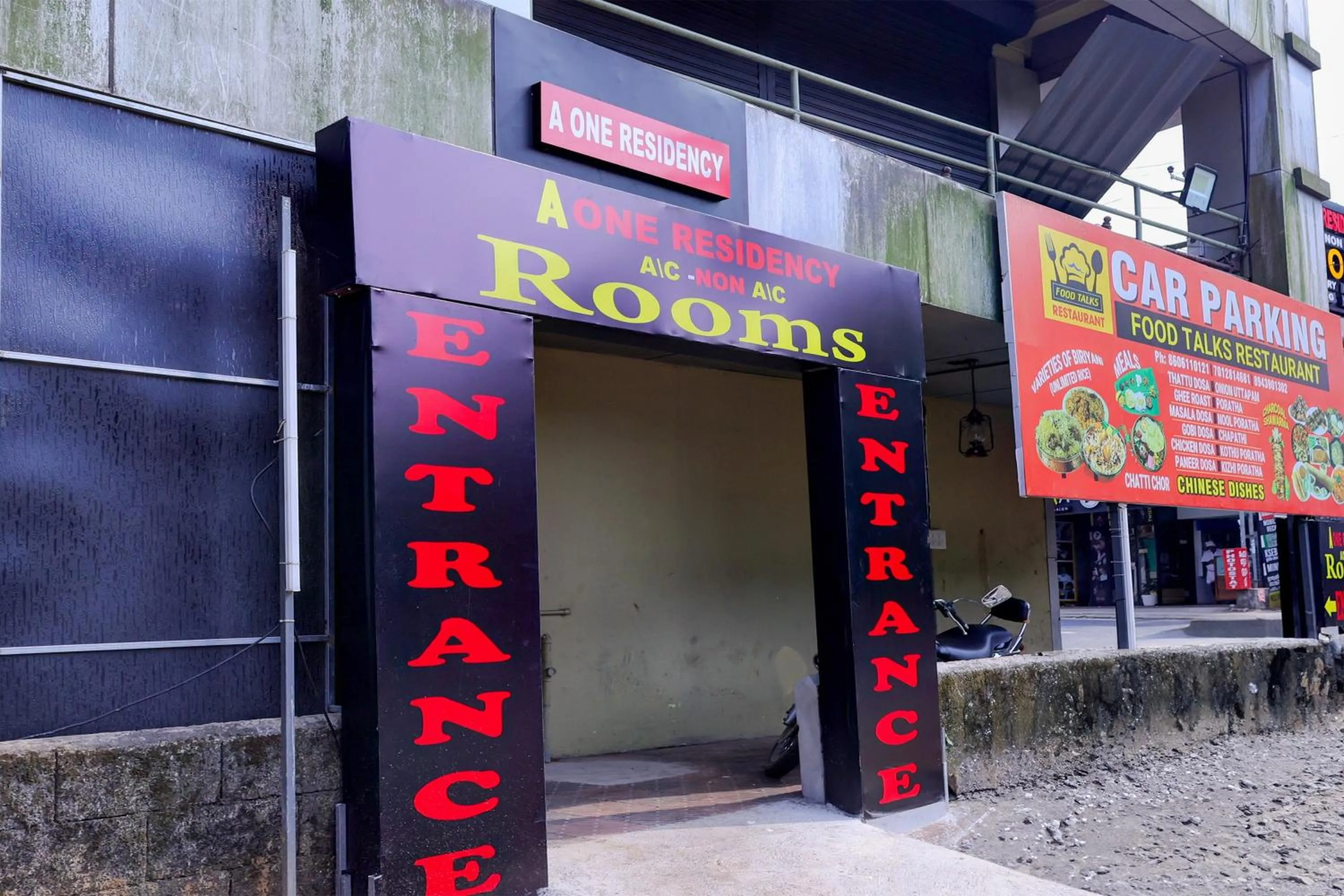 Facade/entrance in Hotel O A One Residency