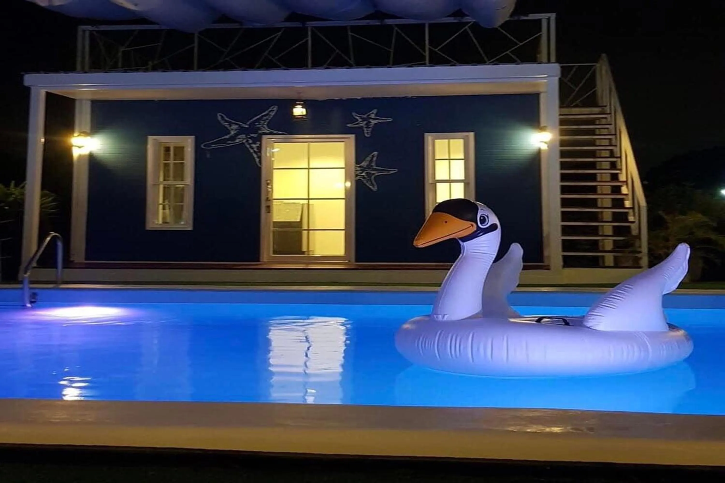 Pool view in Bluvilla Sattahip