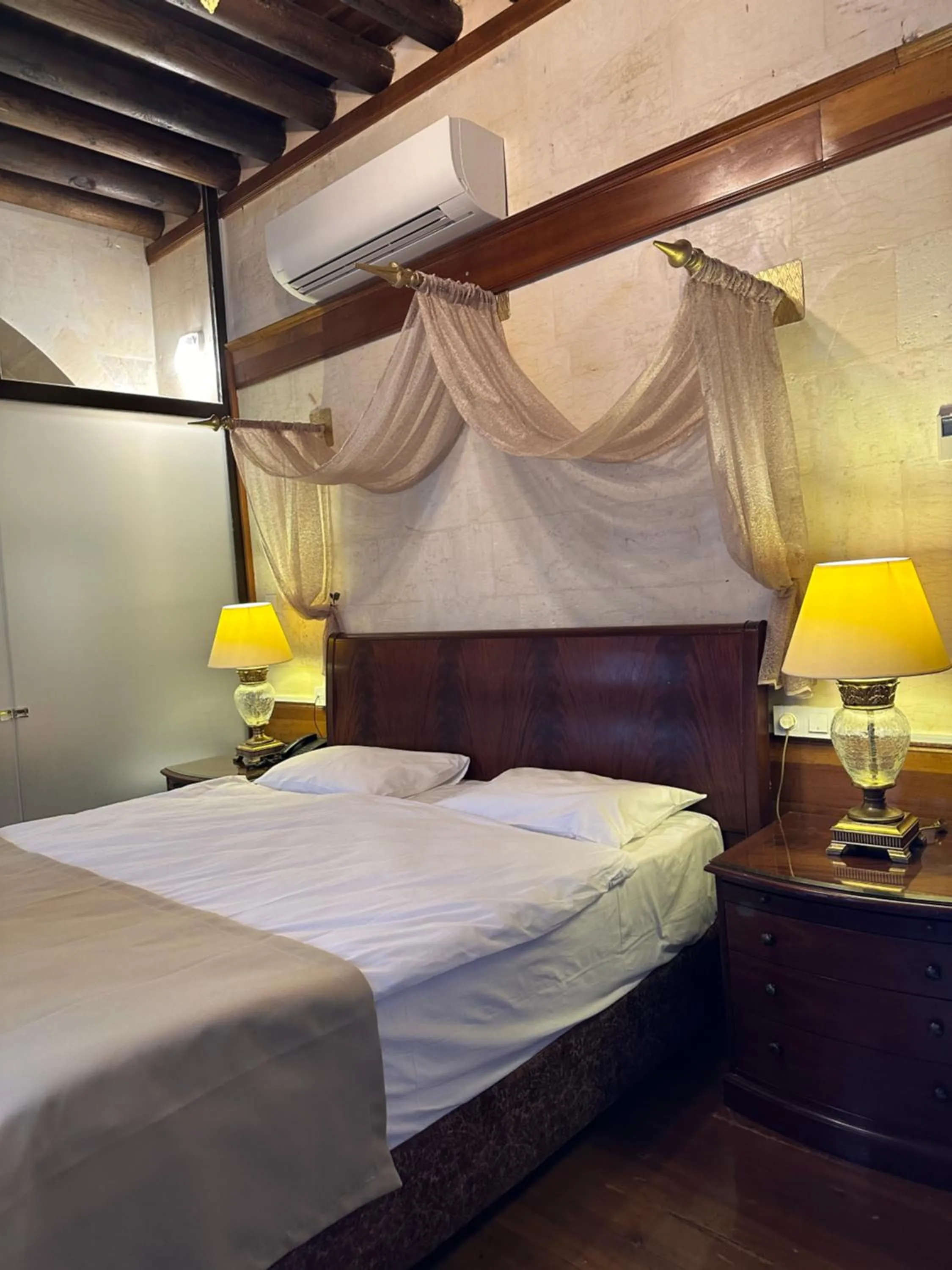 Bed in Tas Konak Hotel-City Center