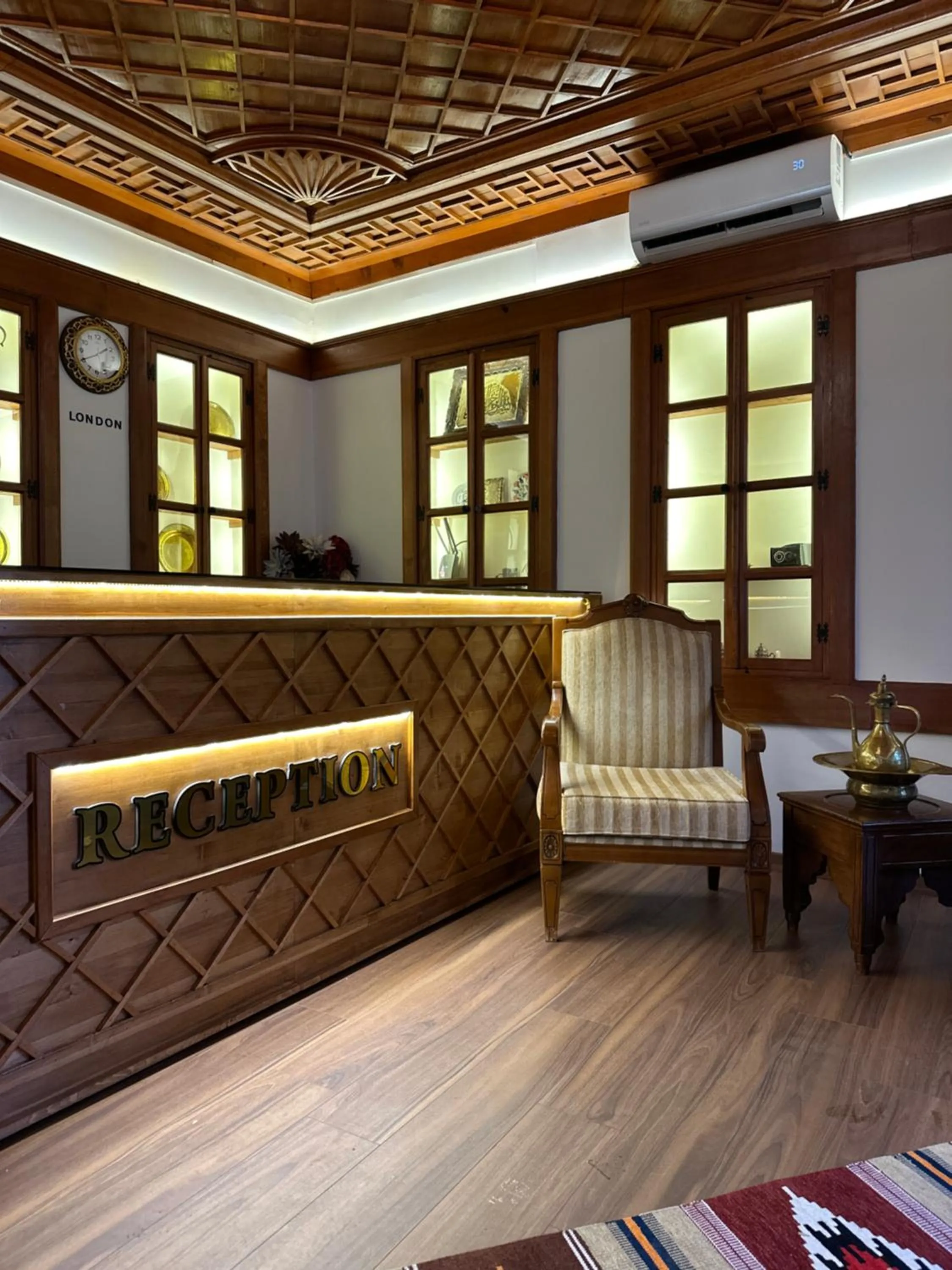 Lobby or reception in Tas Konak Hotel-City Center