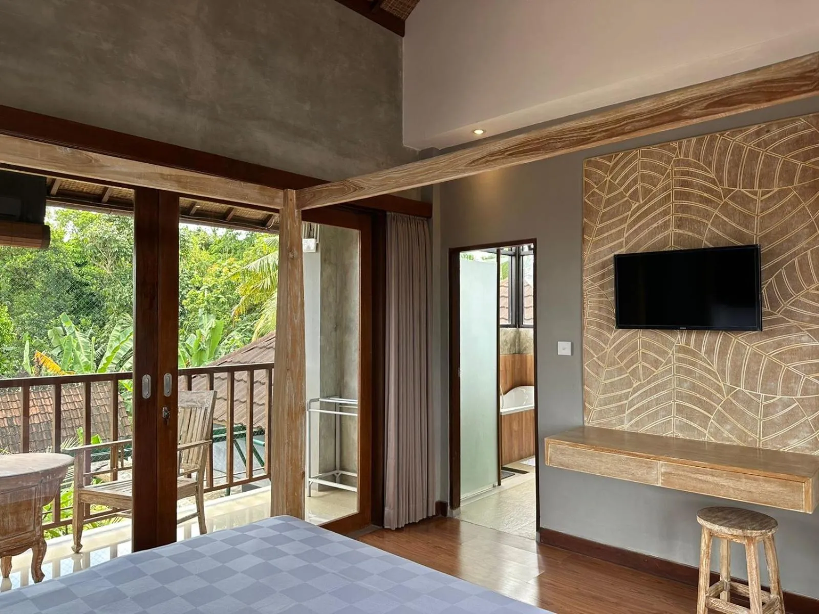Photo of the whole room, Bed in Mandala Home Stay