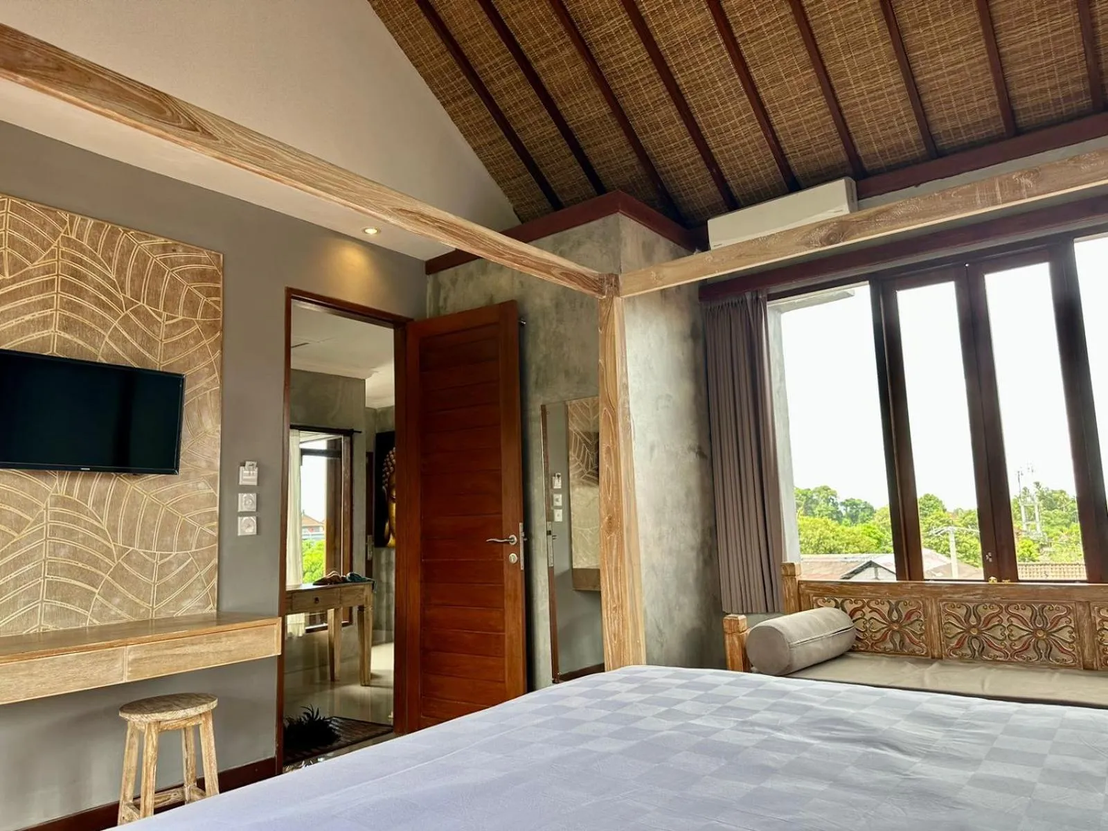 Photo of the whole room, Bed in Mandala Home Stay