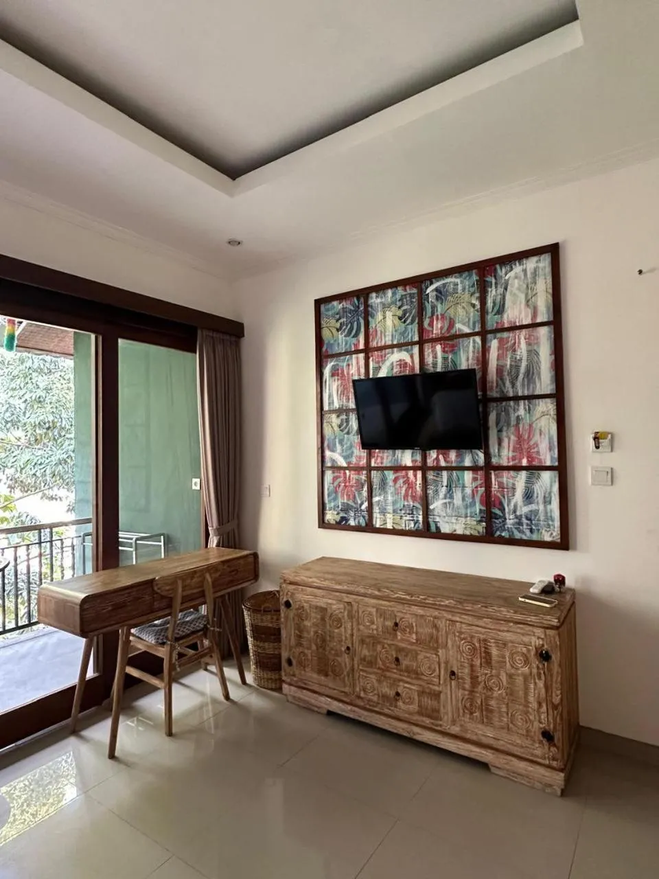 TV and multimedia in Mandala Home Stay