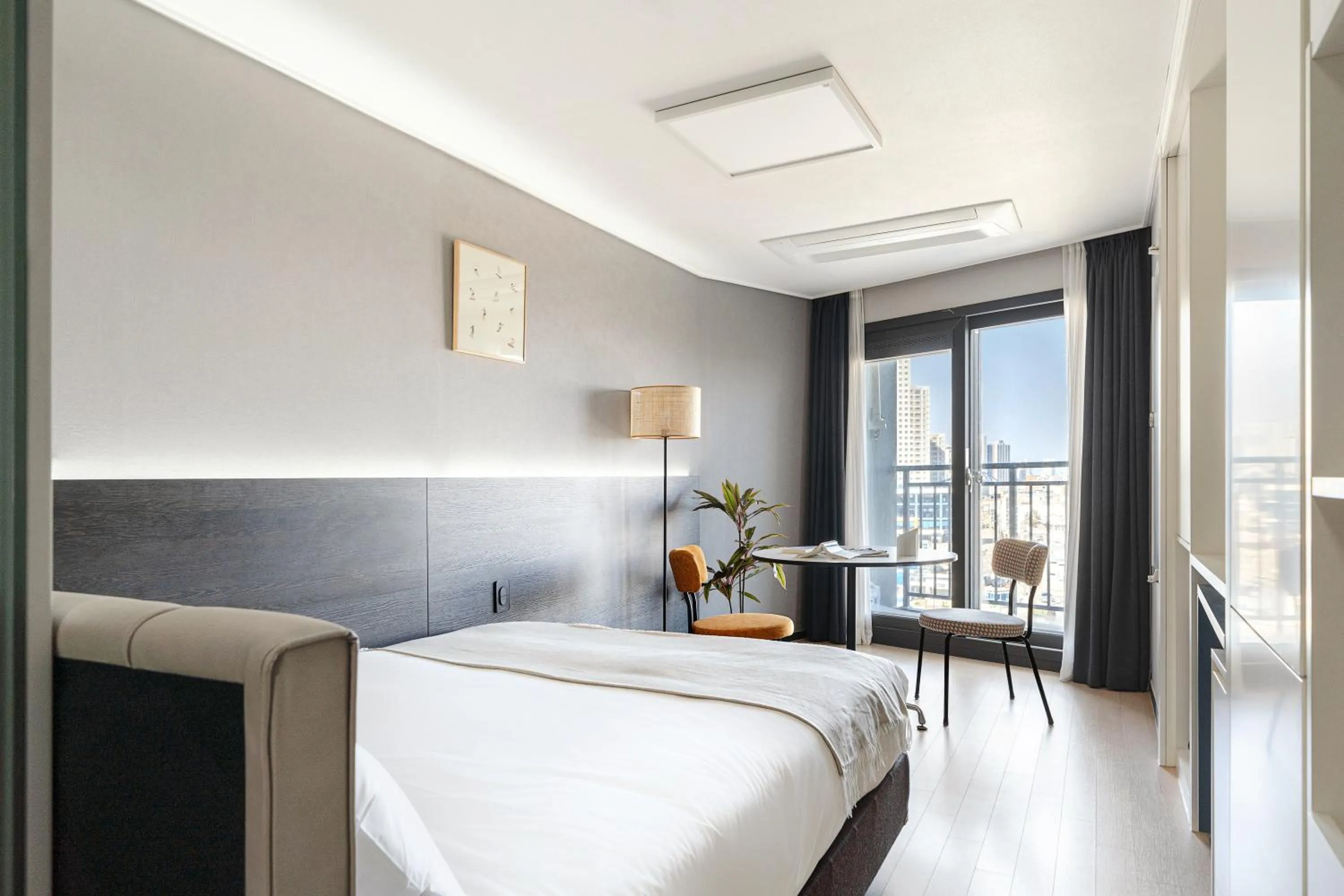 Photo of the whole room, Bed in Urbanstay Sokcho Beach AB