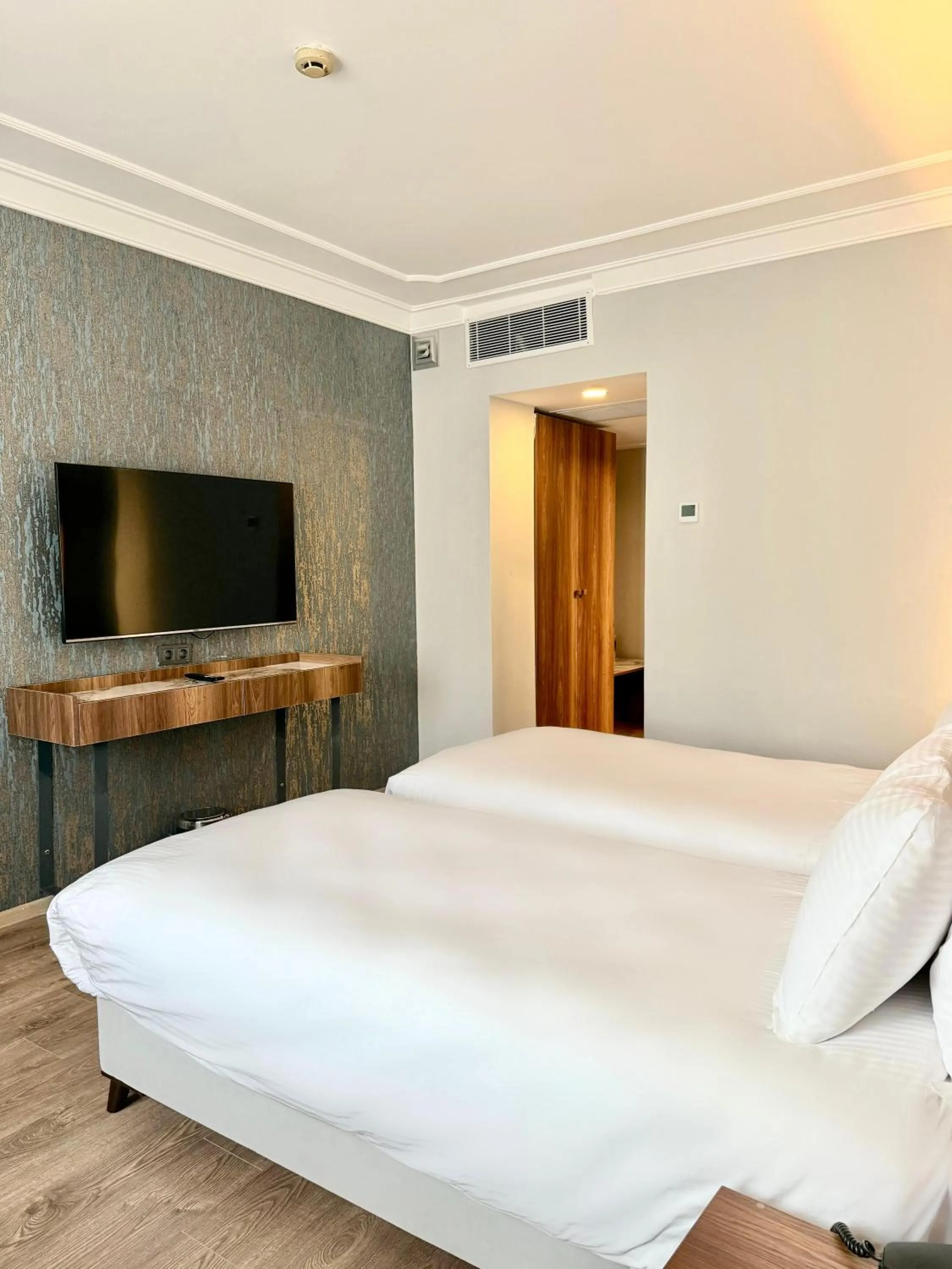 Bed in The Yalı Konak Hotel İzmir