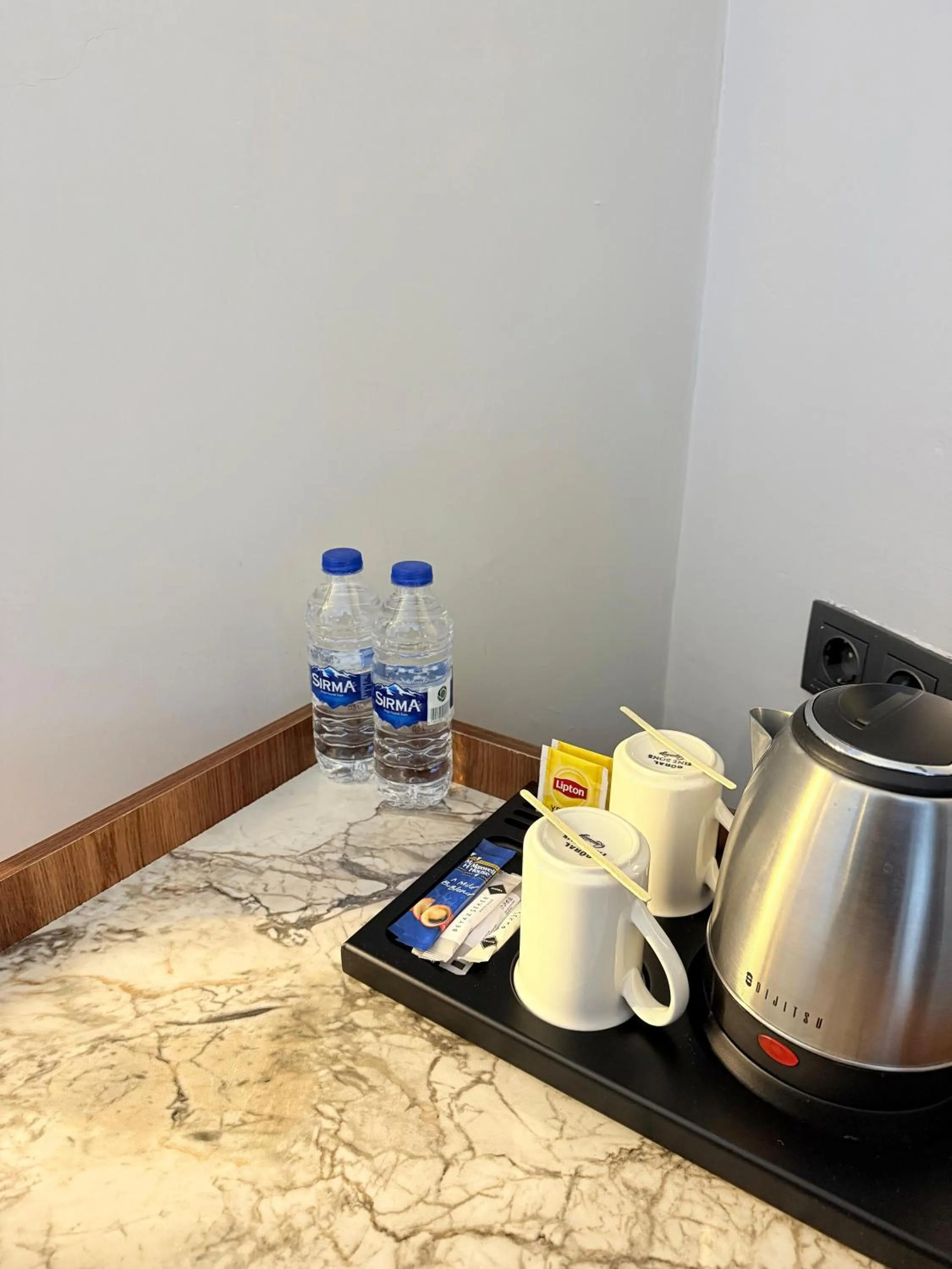 Coffee/tea facilities in The Yalı Konak Hotel İzmir