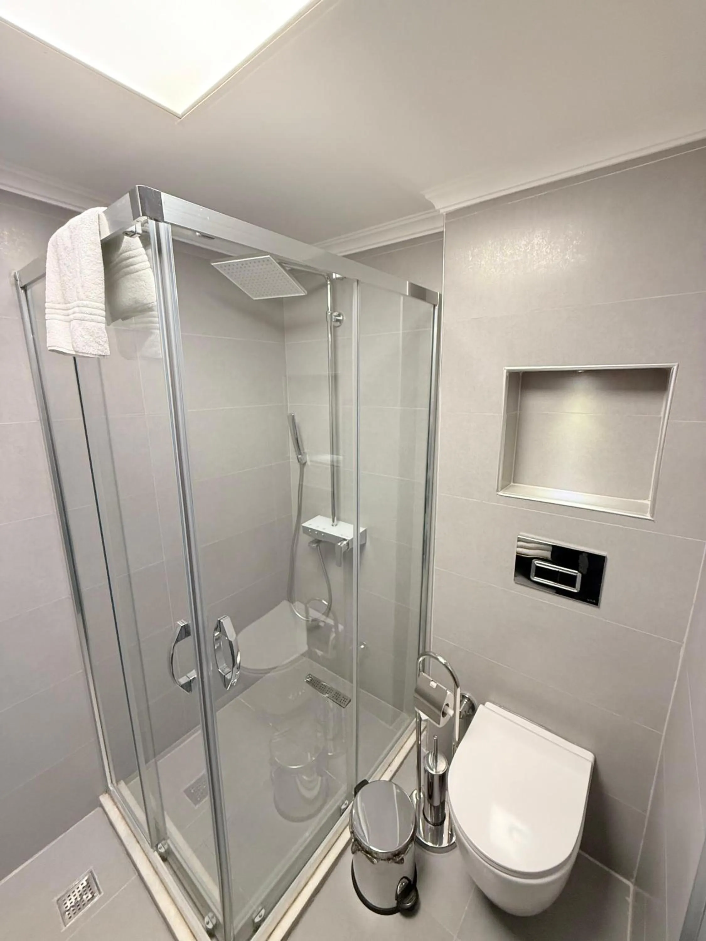 Bathroom in The Yalı Konak Hotel İzmir