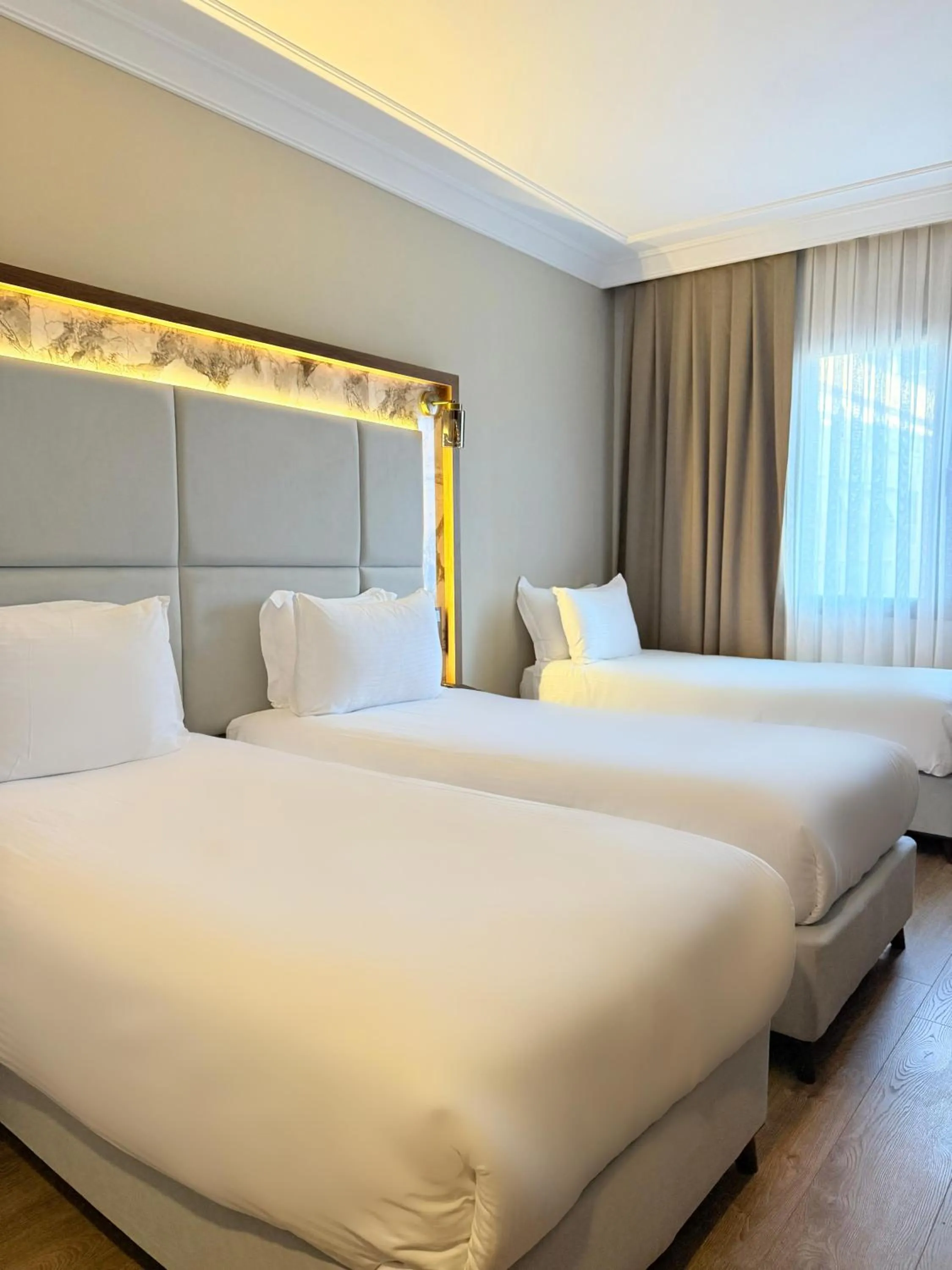 Bed in The Yalı Konak Hotel İzmir