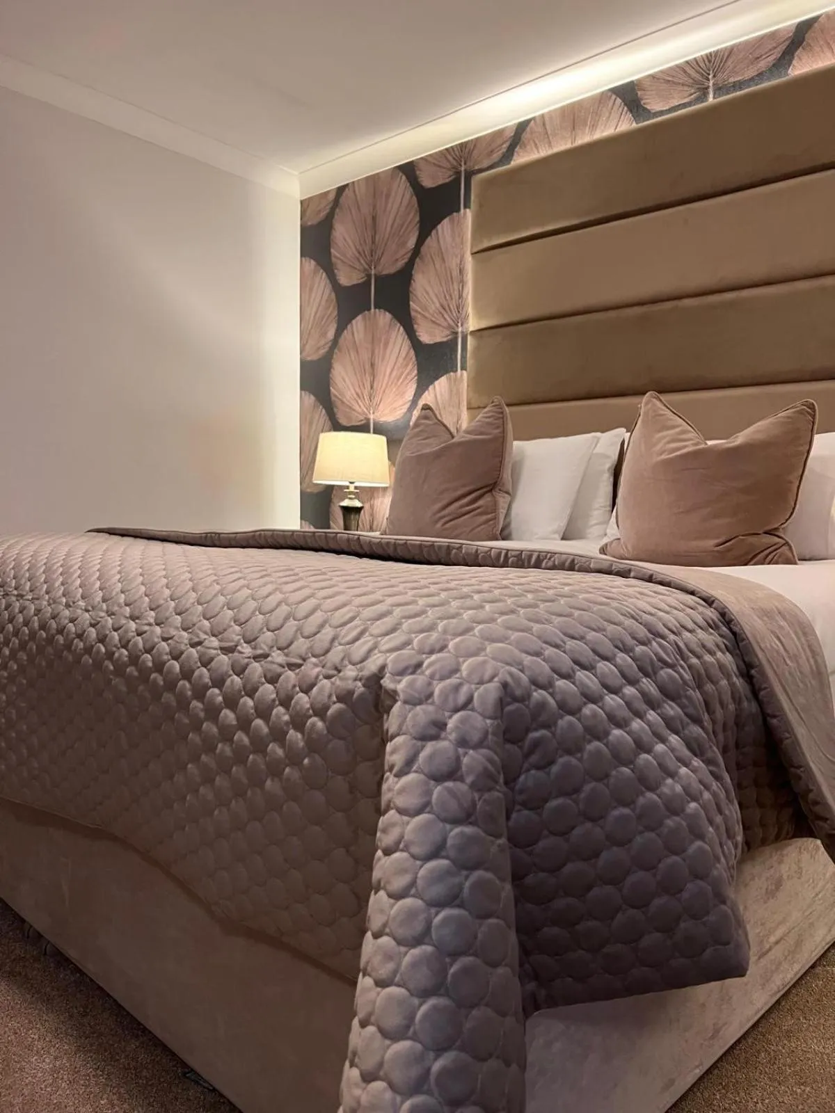 Bed in The Diplomat Hotel Restaurant & Spa