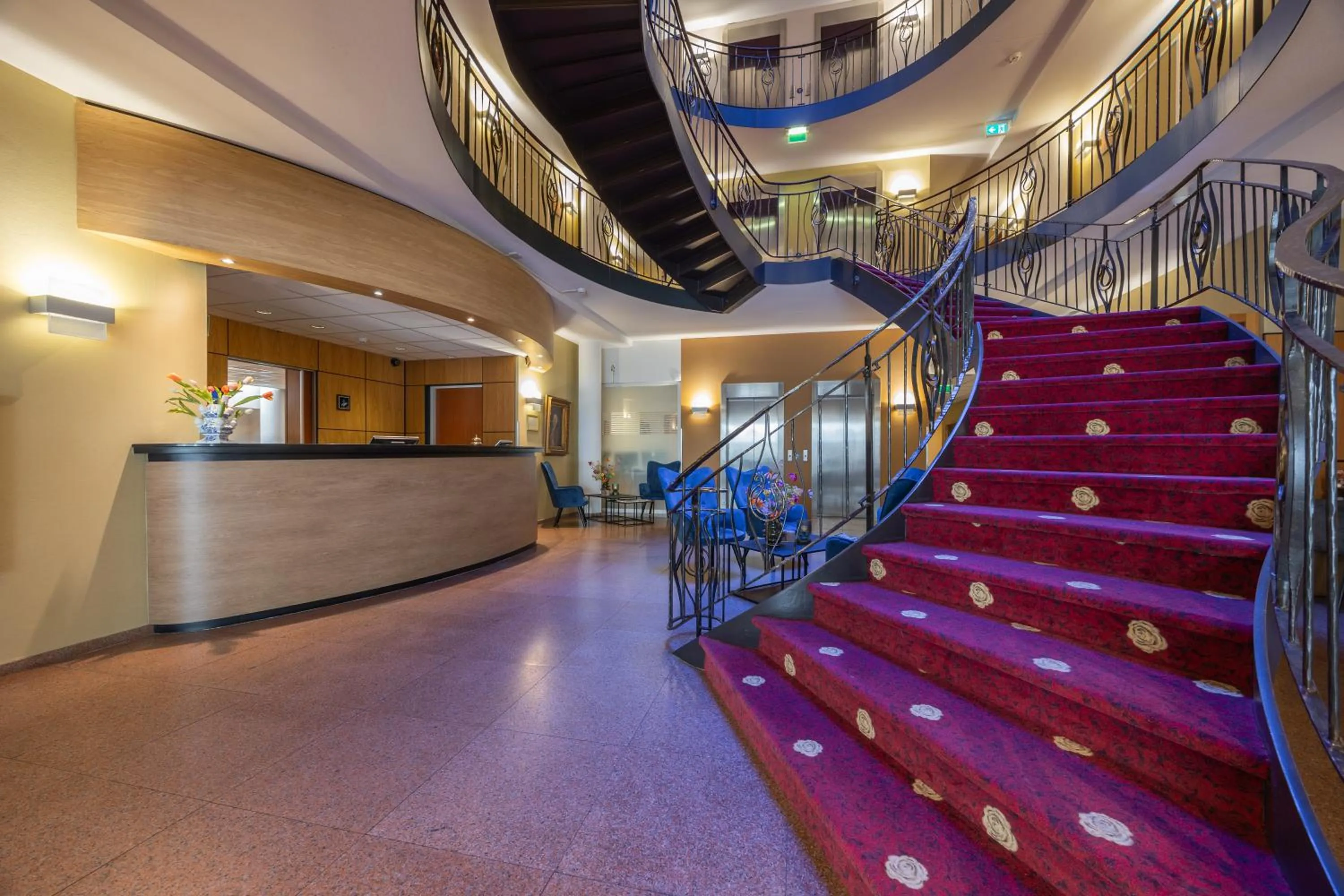 Lobby or reception in Amrâth Grand Hotel Frans Hals