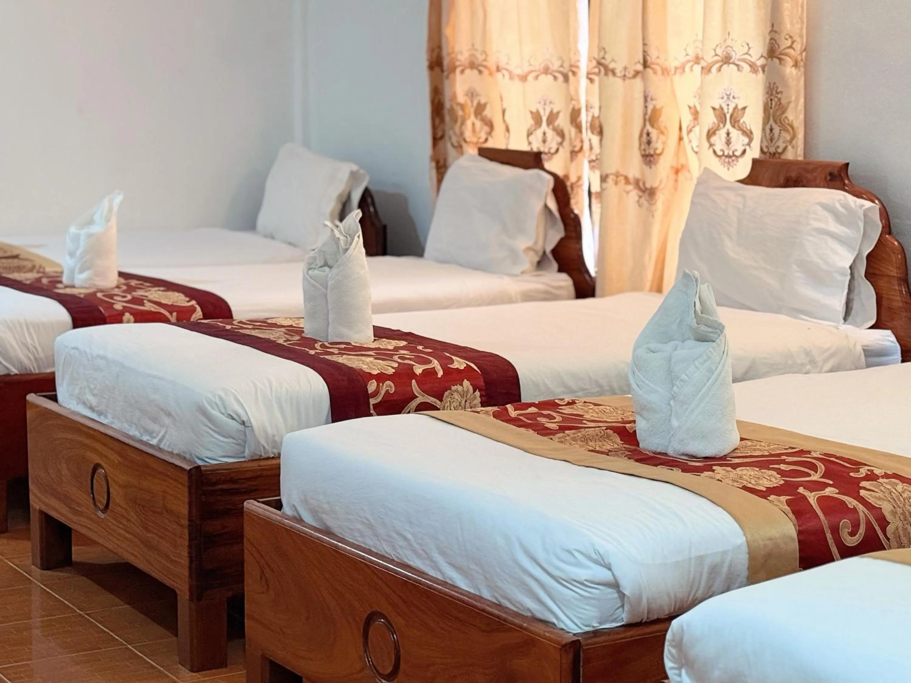 Bed in Vangvieng Sisavang Mountain View Hotel