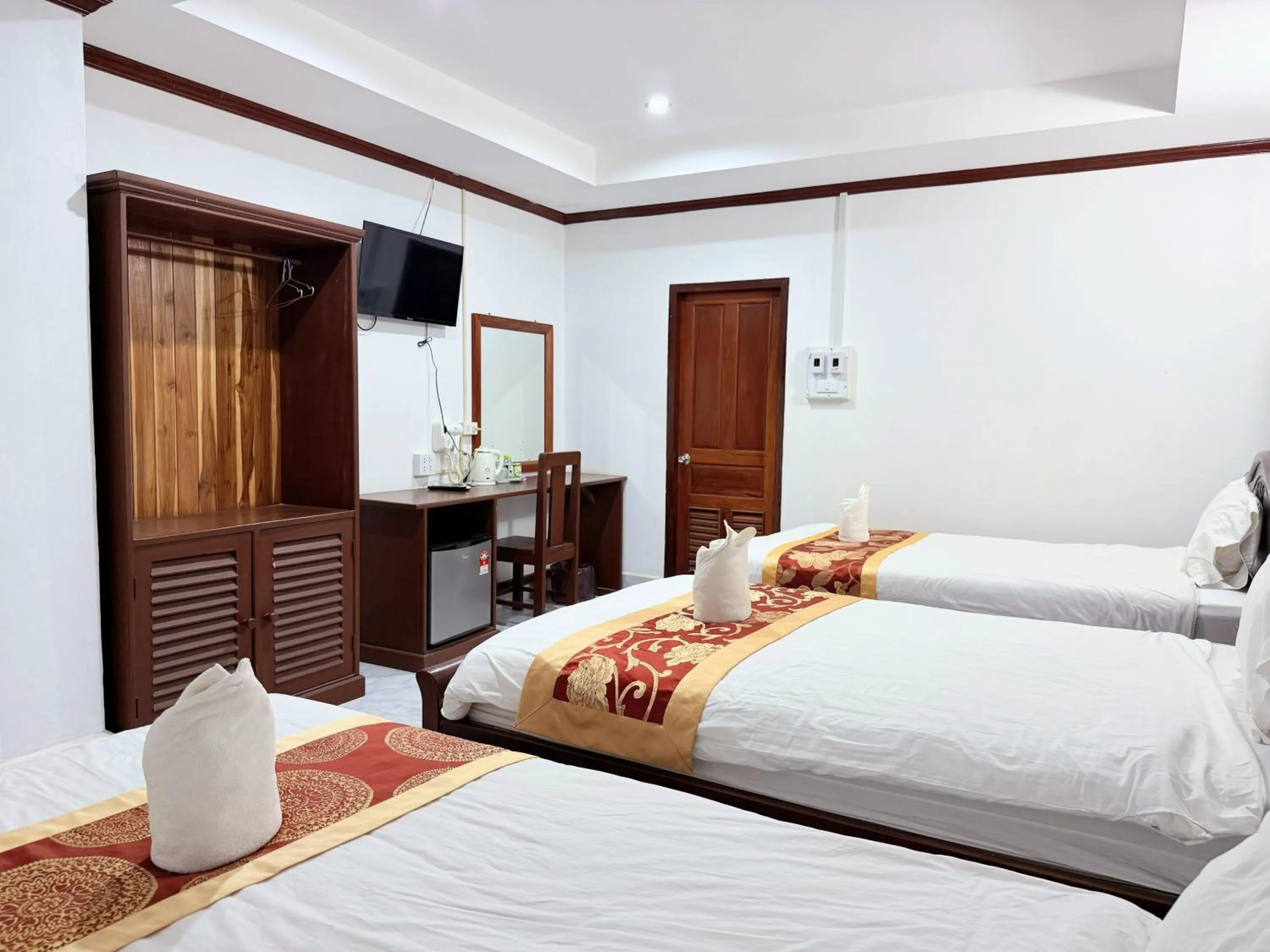 Bed in Vangvieng Sisavang Mountain View Hotel