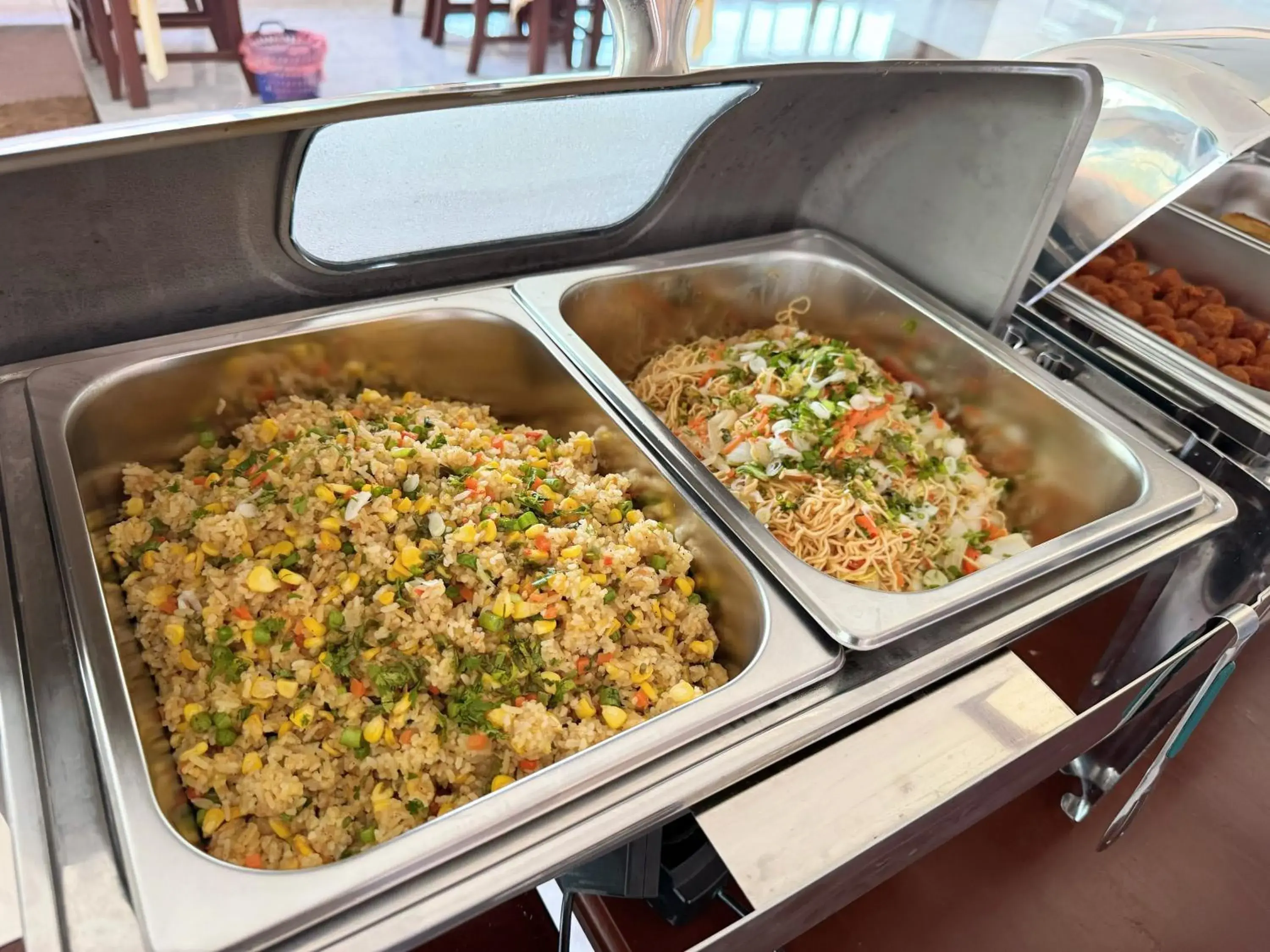 Food and drinks in Vangvieng Sisavang Mountain View Hotel Food and drinks in Vangvieng Sisavang Mountain View Hotel