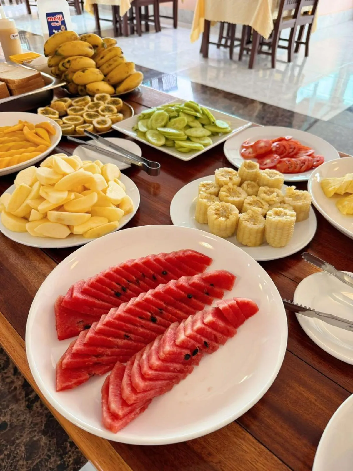 Restaurant/places to eat in Vangvieng Sisavang Mountain View Hotel