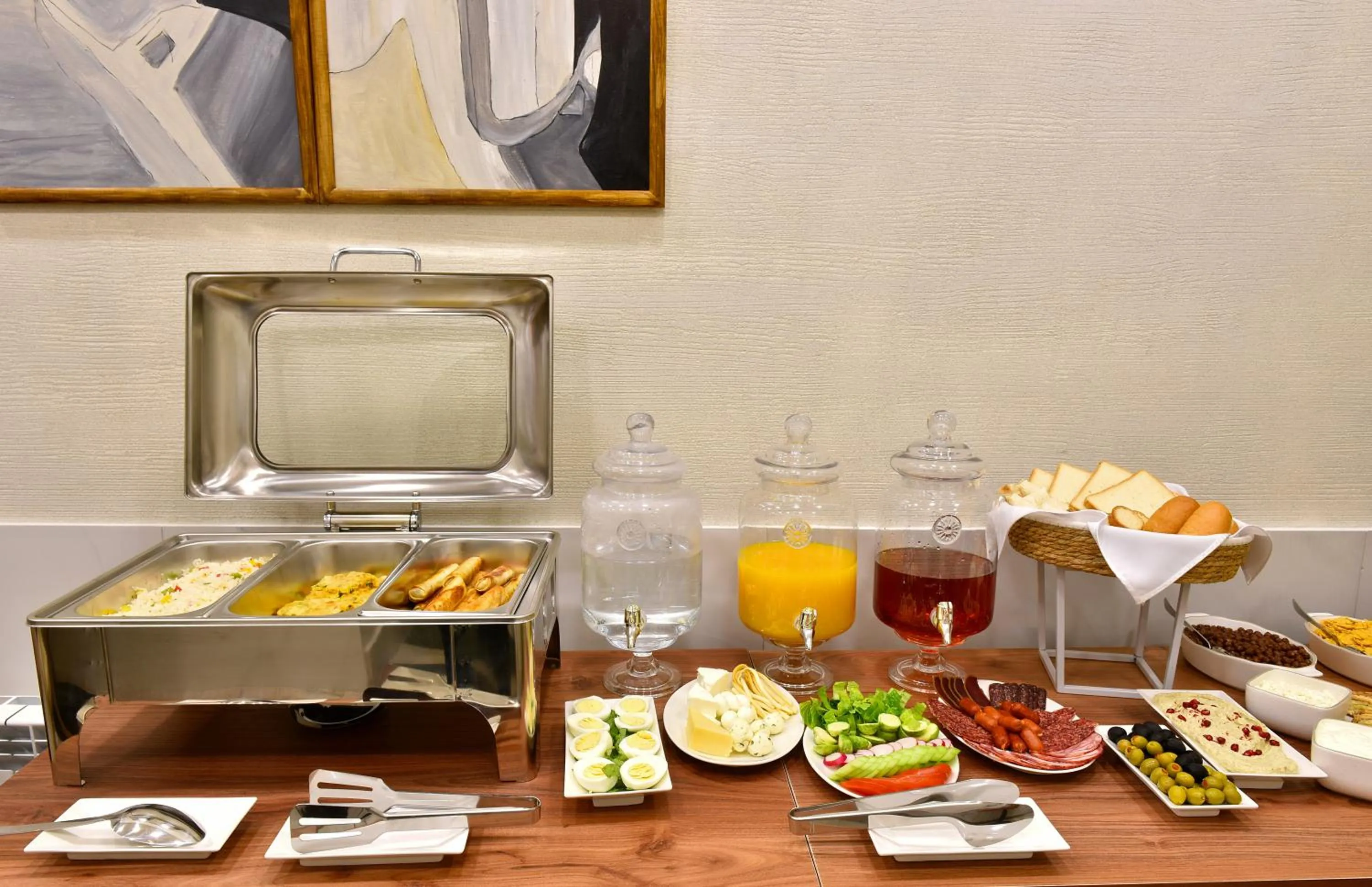 Food and drinks in The House Hotel Yerevan