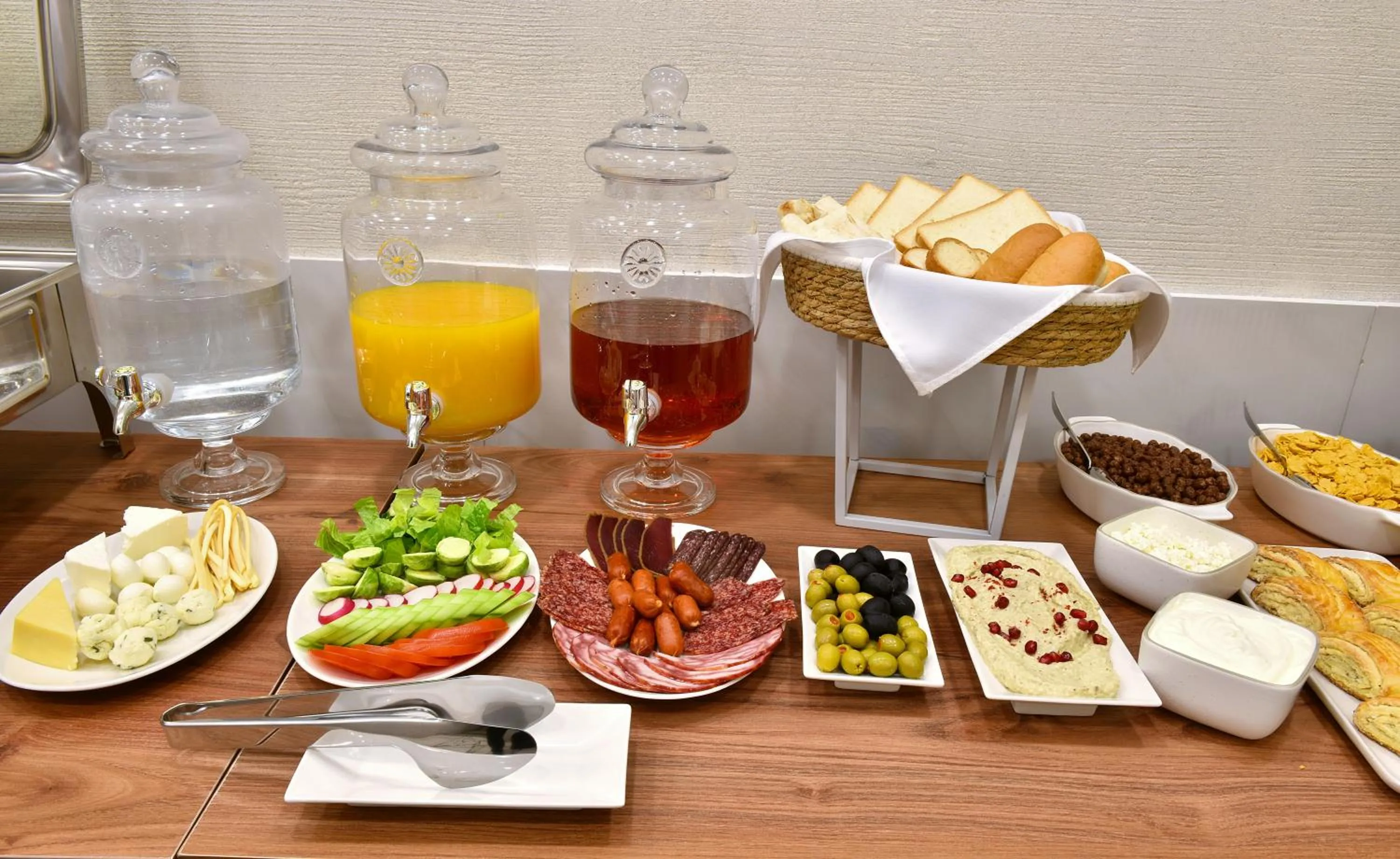 Food and drinks in The House Hotel Yerevan