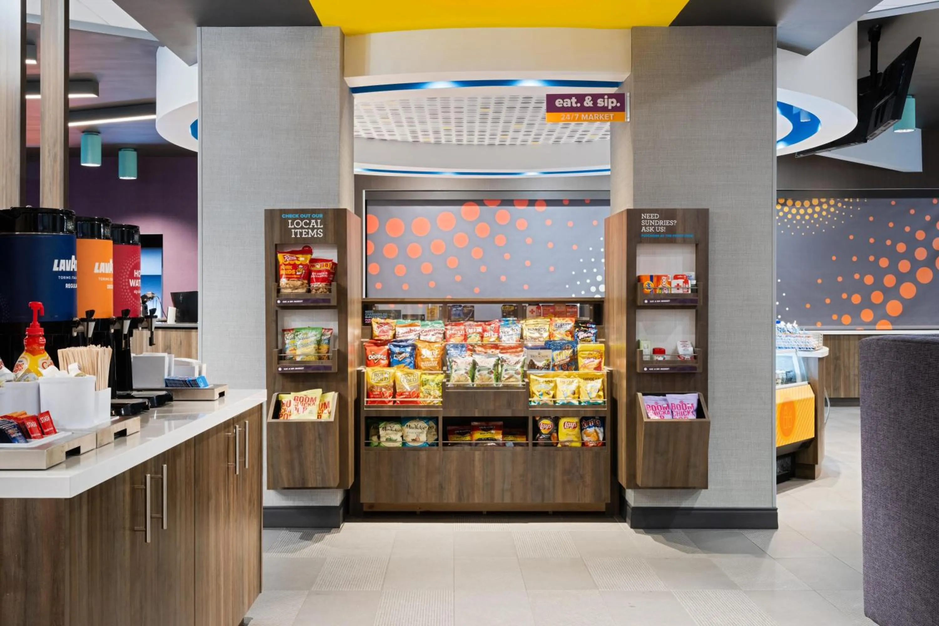 Restaurant/places to eat in Tru By Hilton Miramar