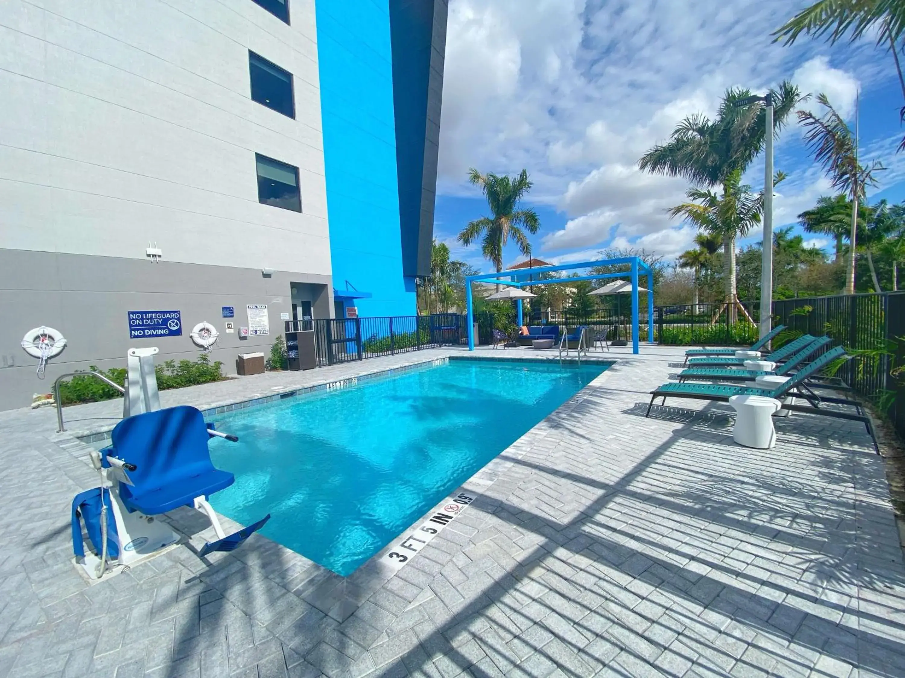 Pool view in Tru By Hilton Miramar Pool view in Tru By Hilton Miramar