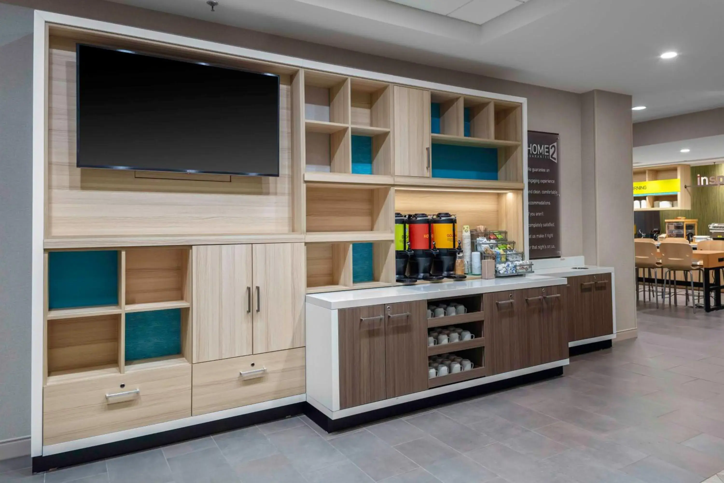 Breakfast in Home2 Suites By Hilton Lynchburg Breakfast in Home2 Suites By Hilton Lynchburg