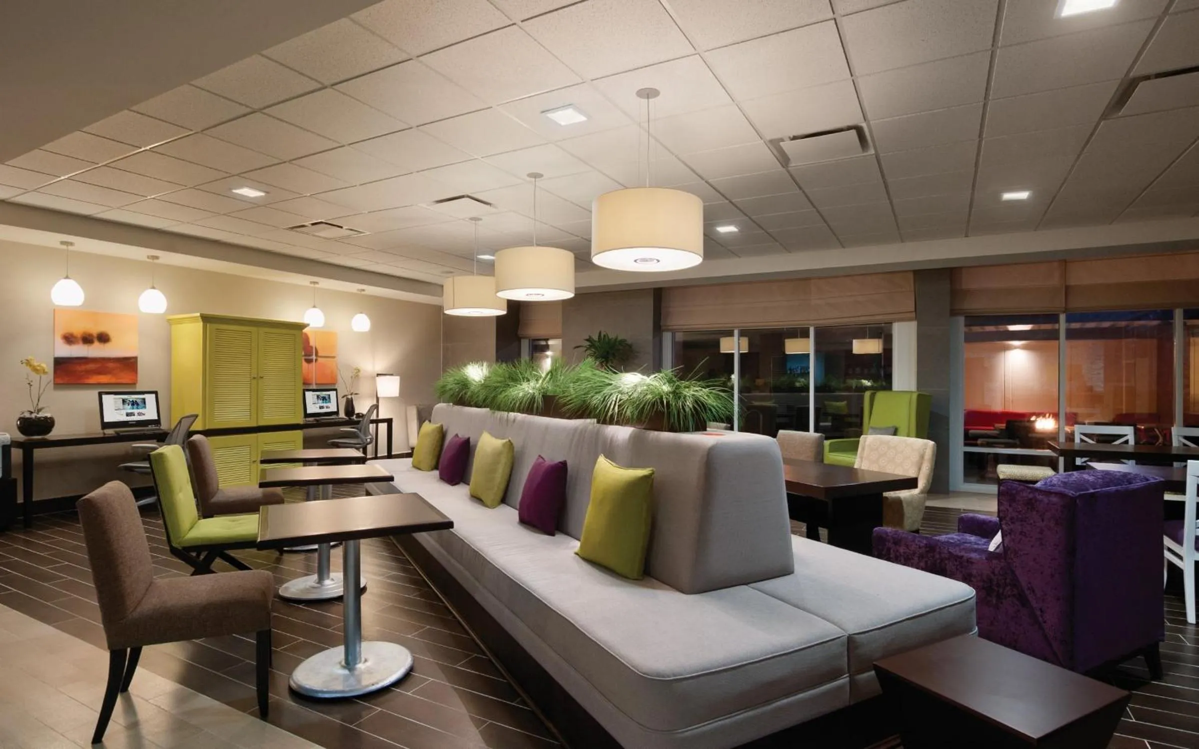 Seating area in Home2 Suites By Hilton Winter Garden