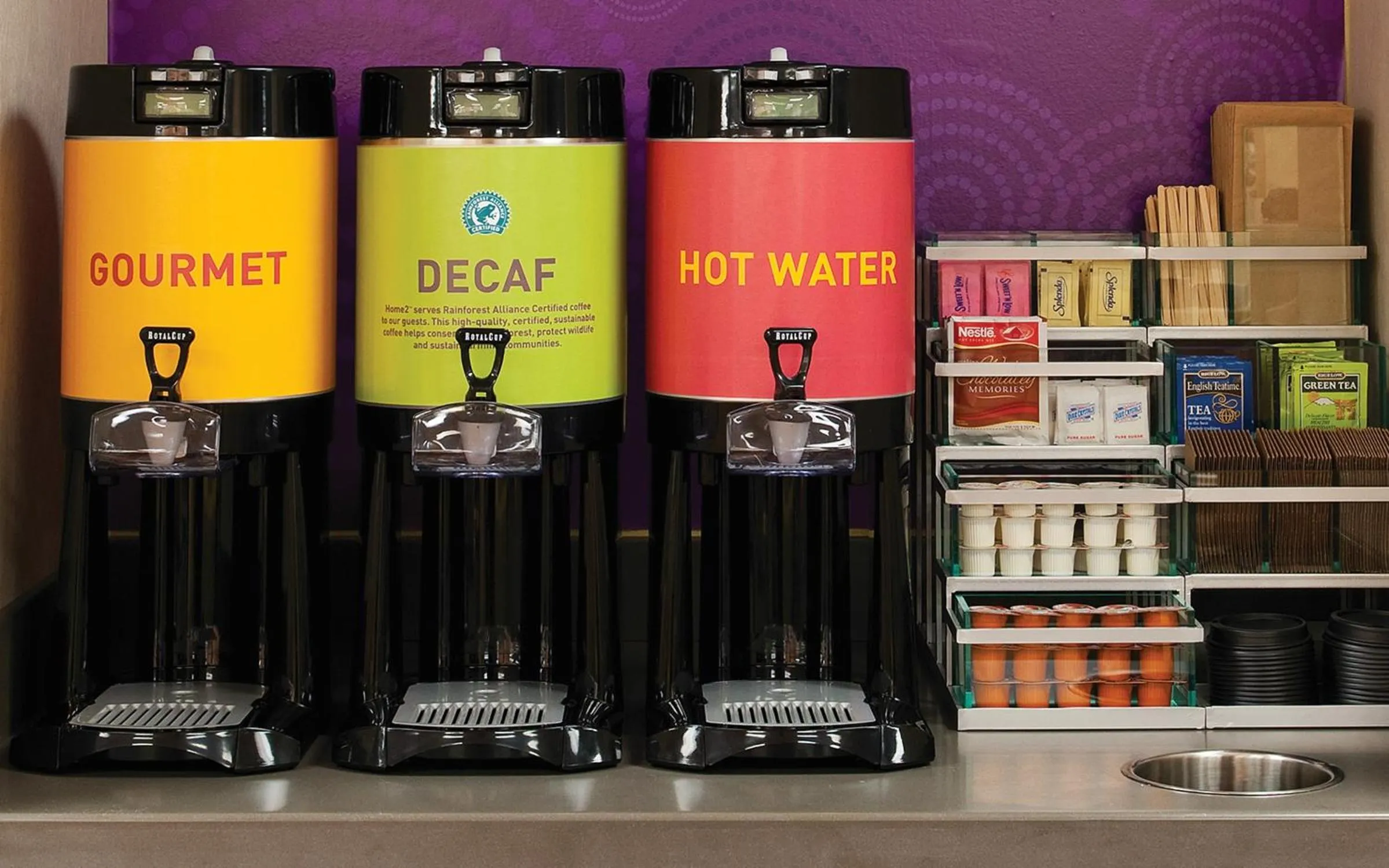 Food and drinks in Home2 Suites By Hilton Winter Garden