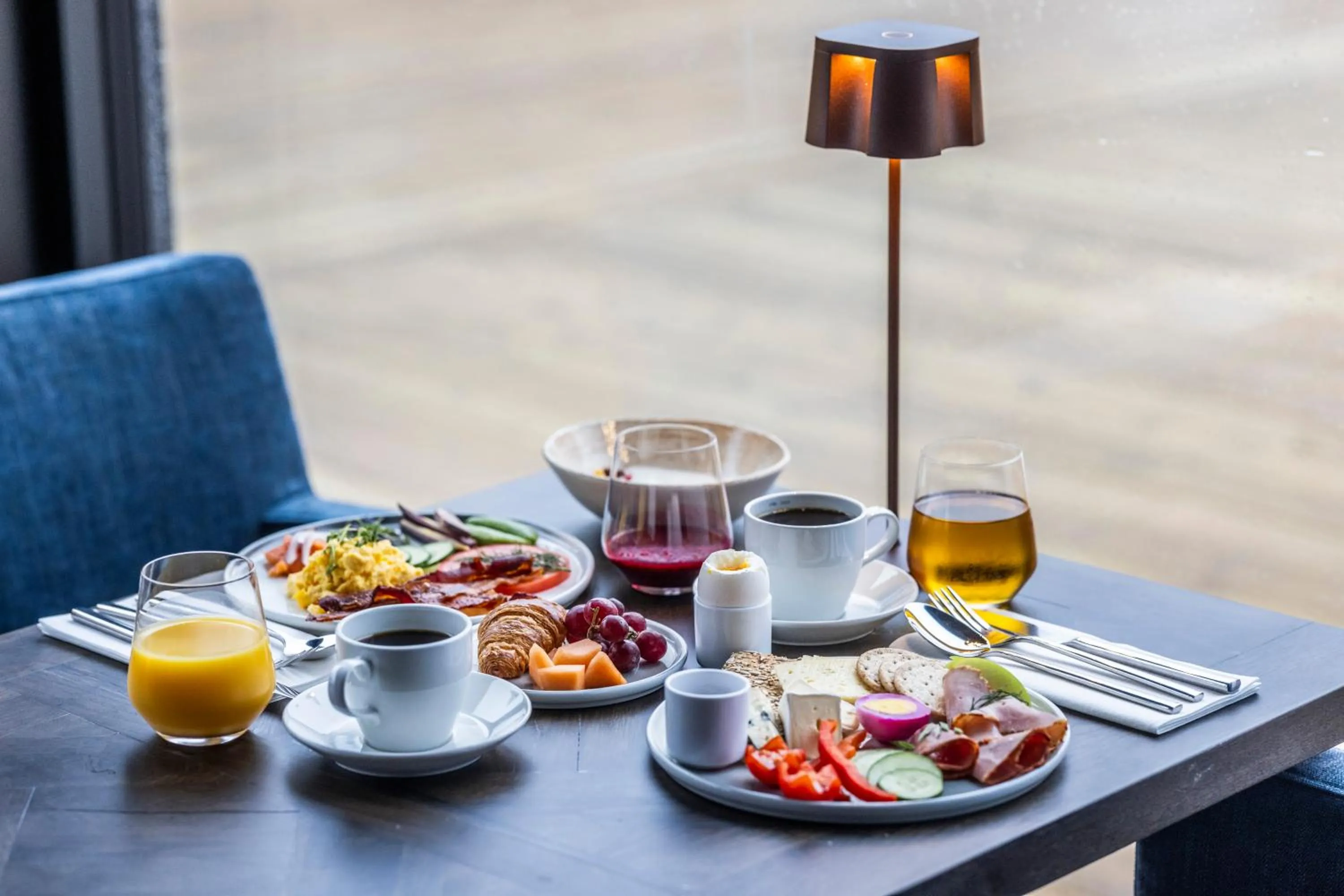 Restaurant/places to eat in Henningsvær Bryggehotell - by Classic Norway Hotels