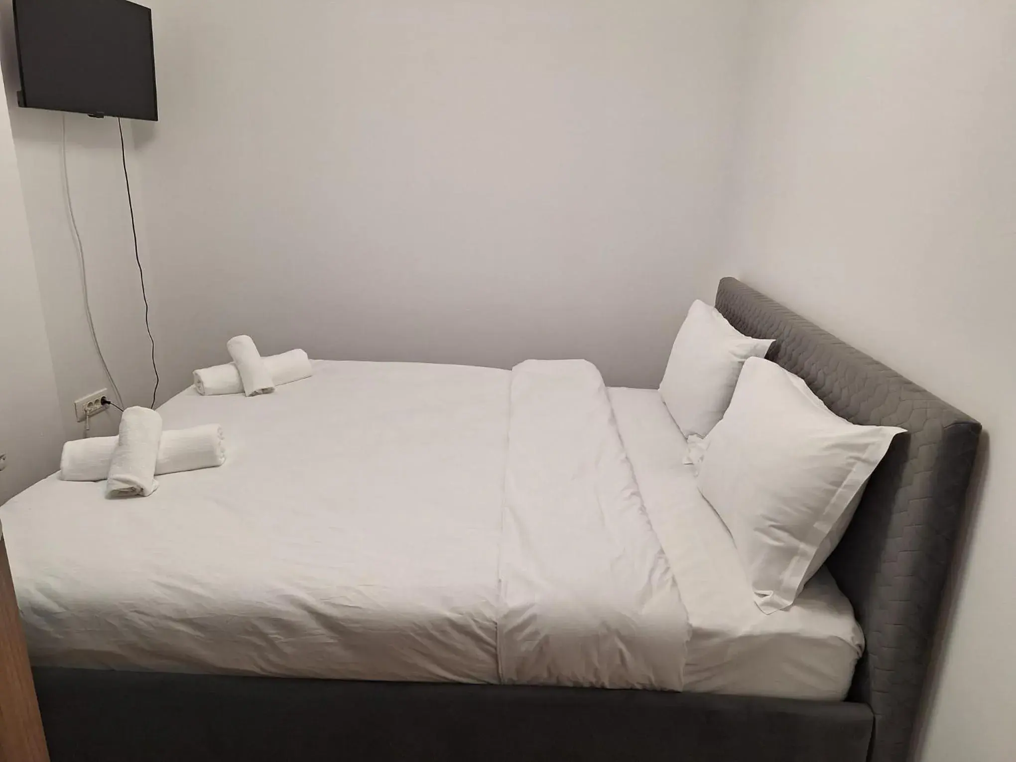 Bed in Sir Fundeni Hotel Bed in Sir Fundeni Hotel