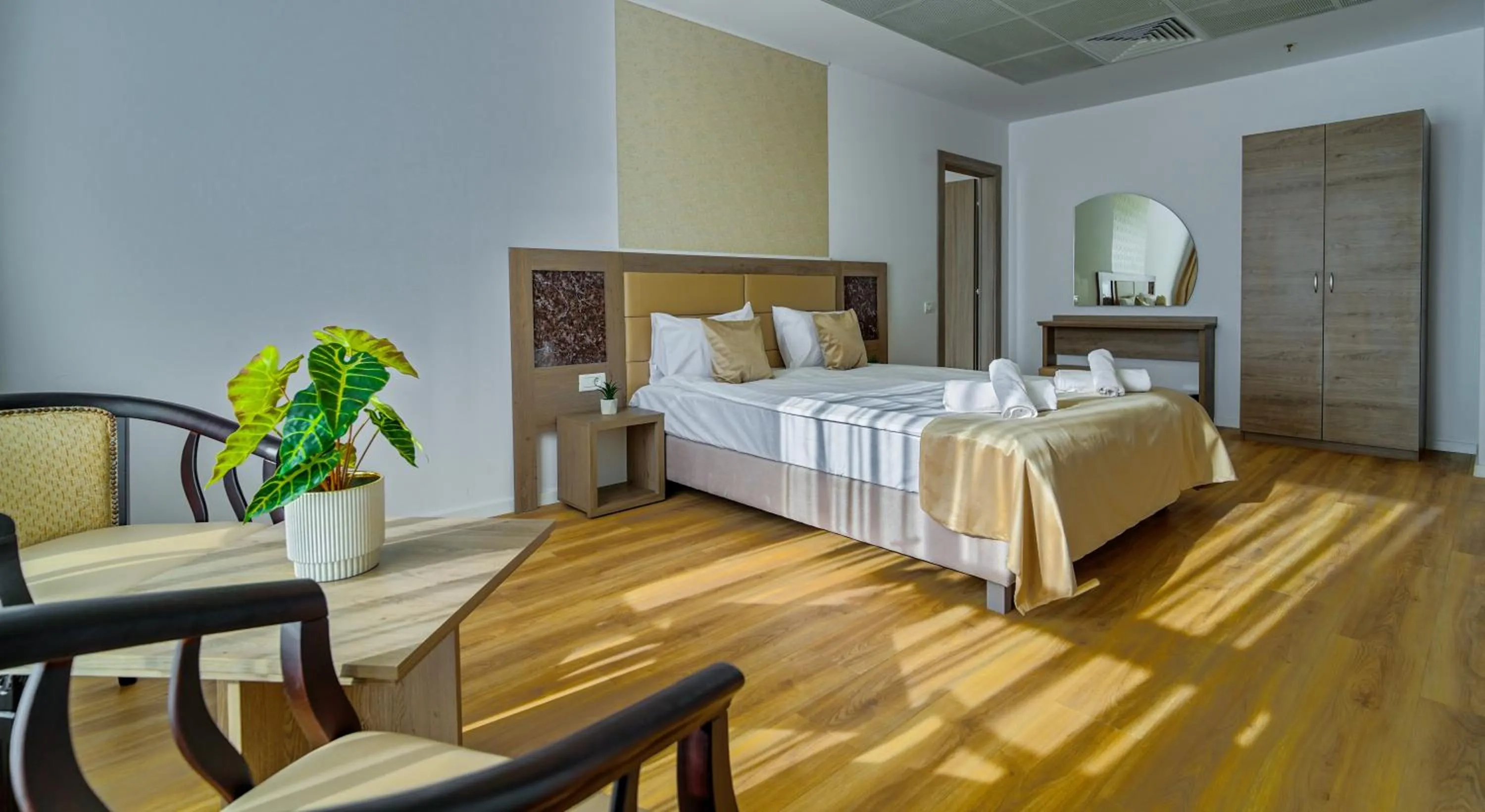 Bed in Sir Fundeni Hotel